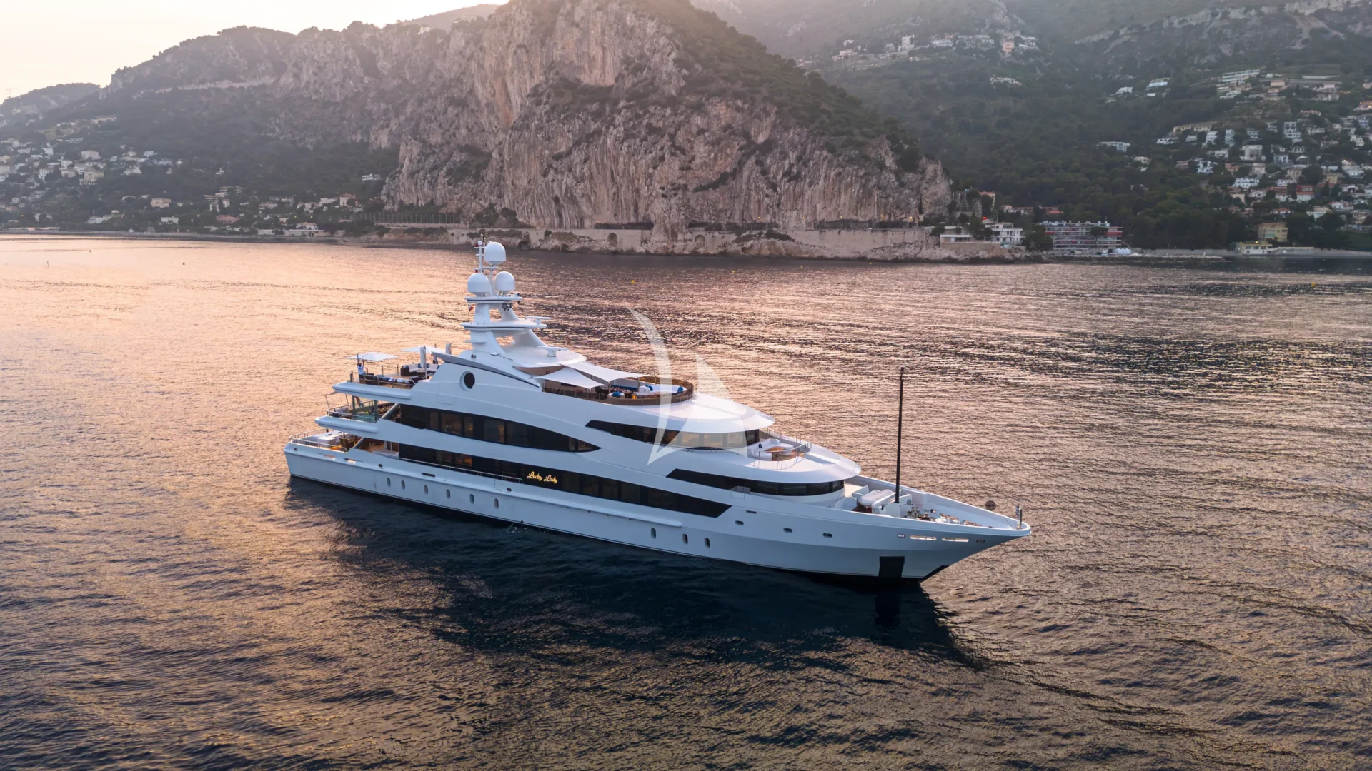 LUCKY LADY Charter Yacht