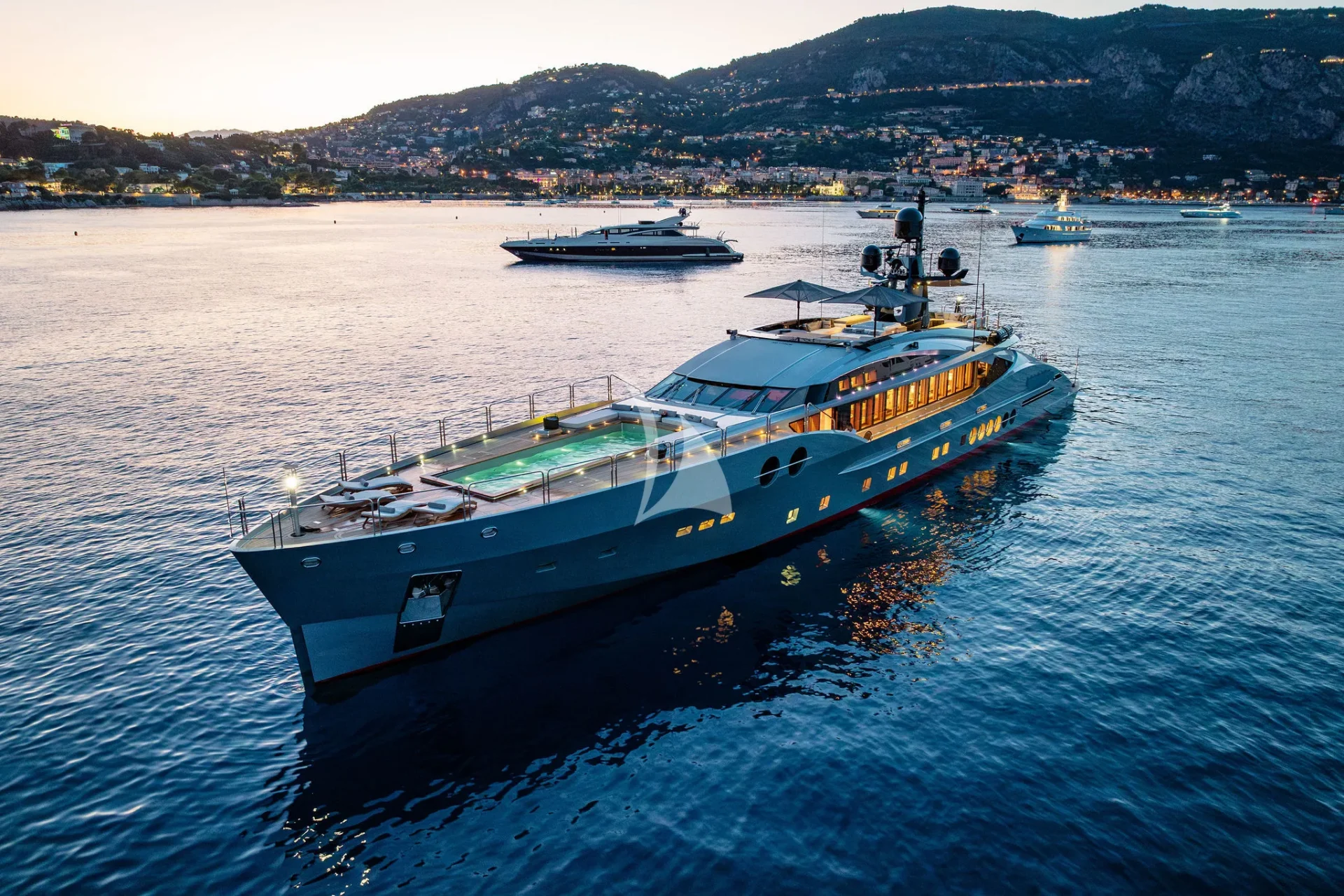 DB9 Charter Yacht