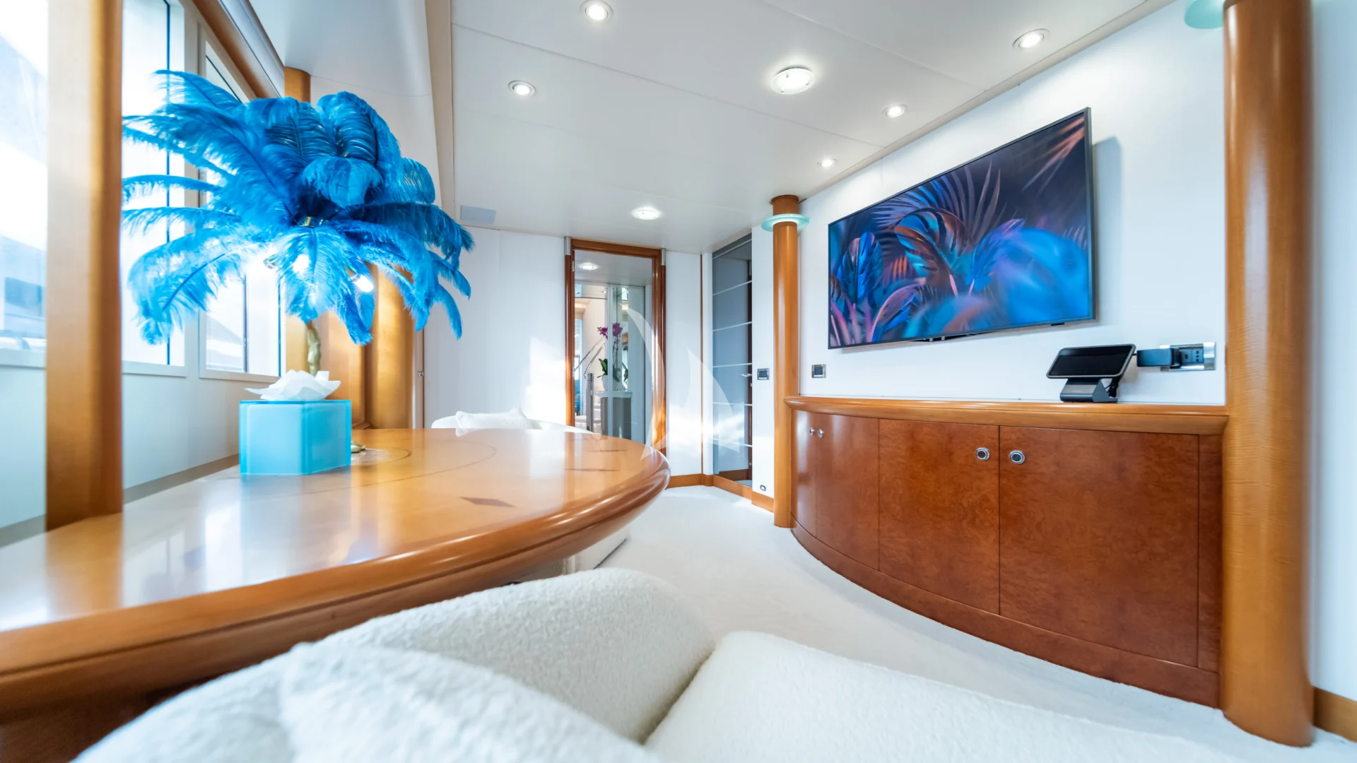 OCTOPUS Charter Yacht
