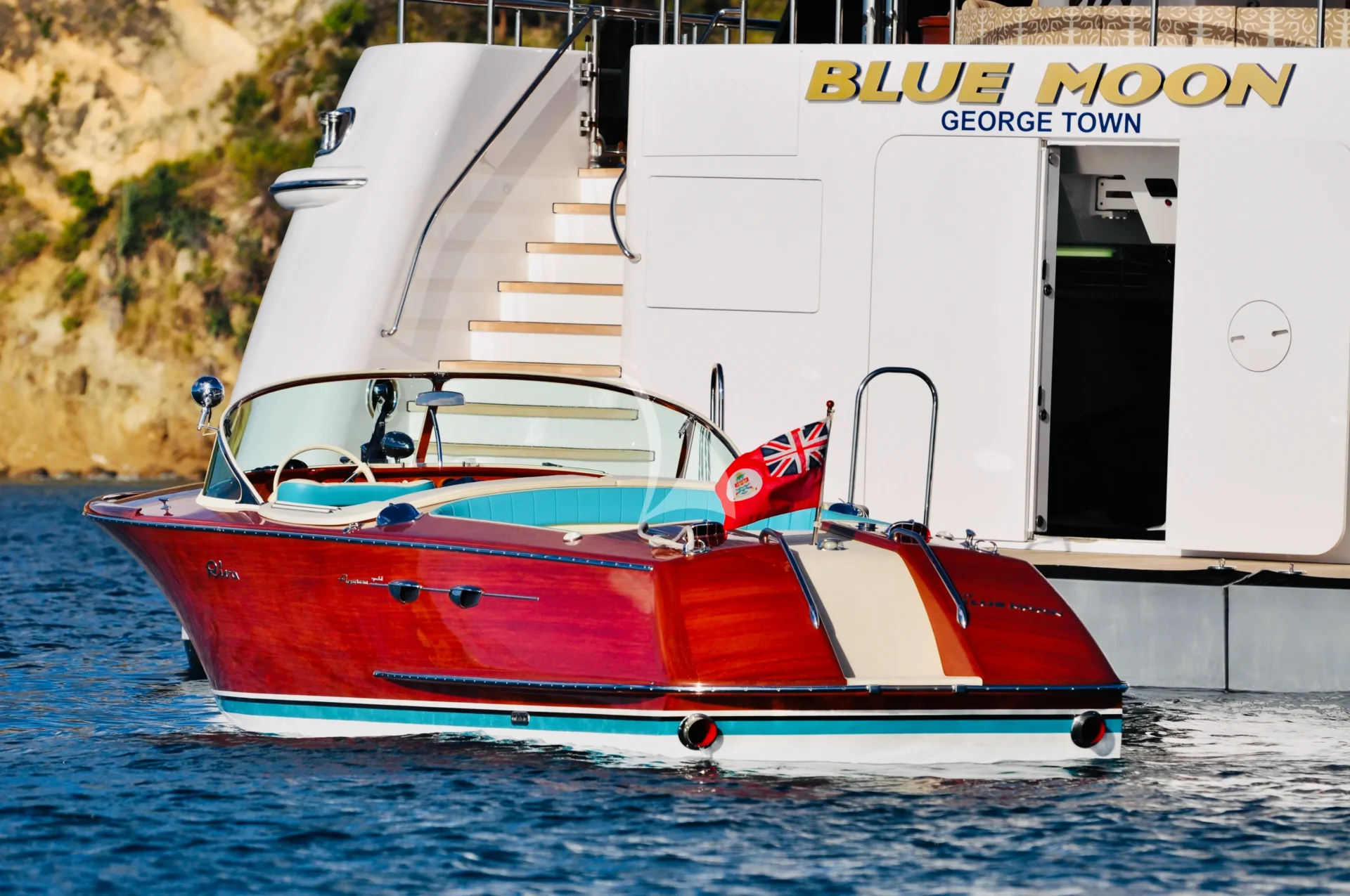 BLUE MOON Charter Yacht