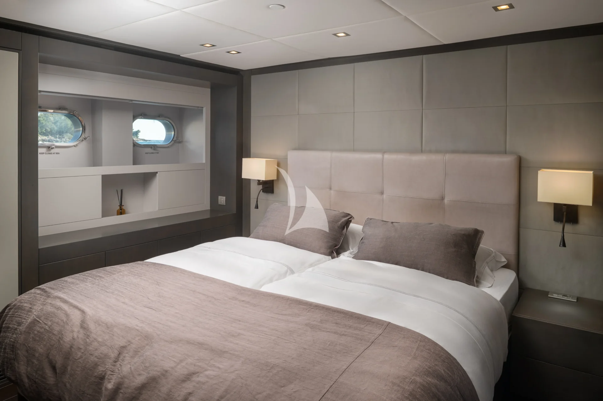 SMOOTH OPERATOR Charter Yacht