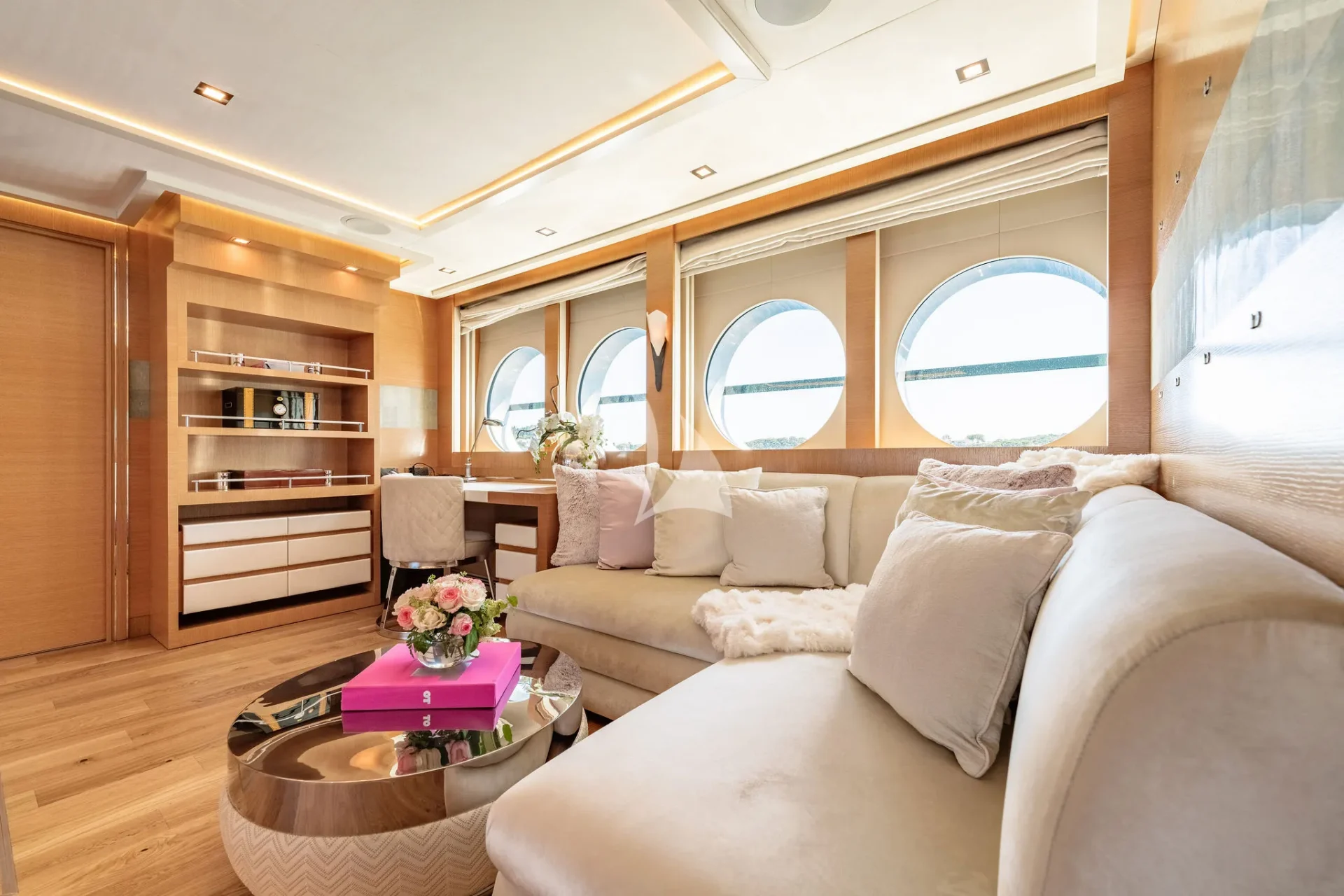DB9 Charter Yacht