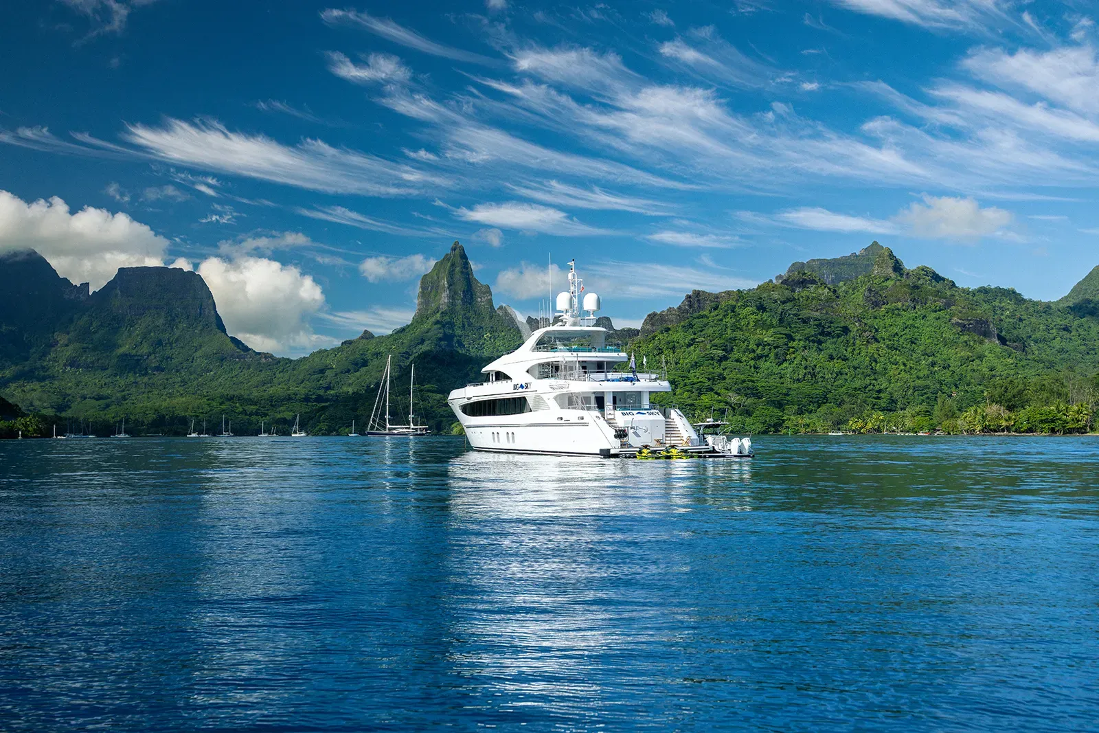 BIG SKY Charter Yacht