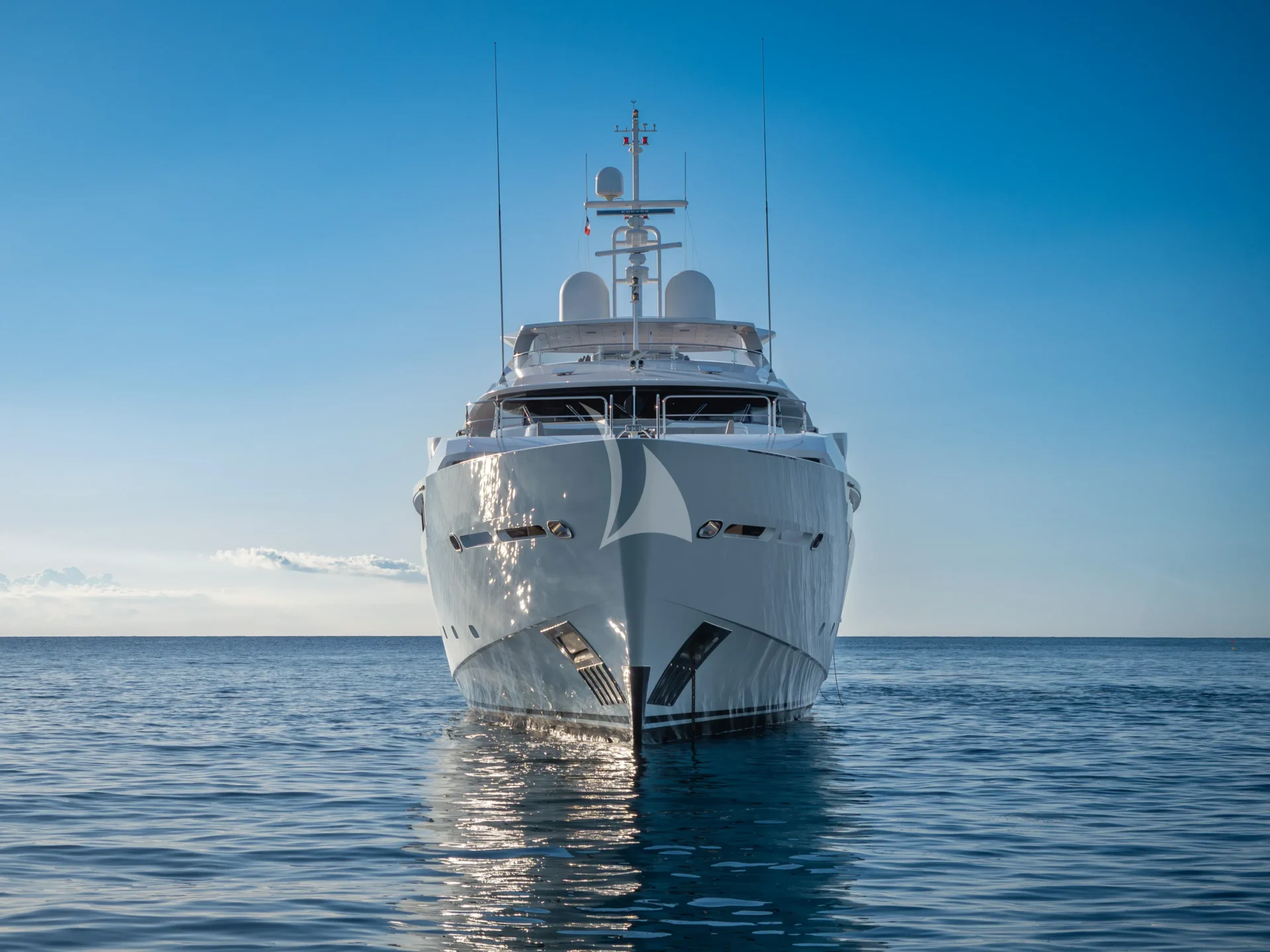 ARADOS Charter Yacht