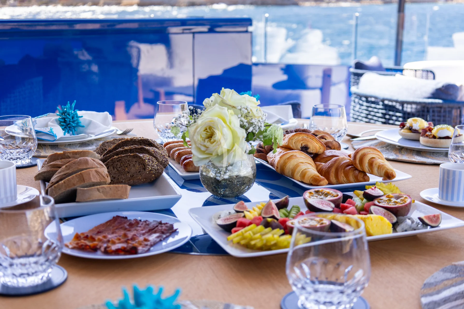 SUI GENERIS Charter Yacht