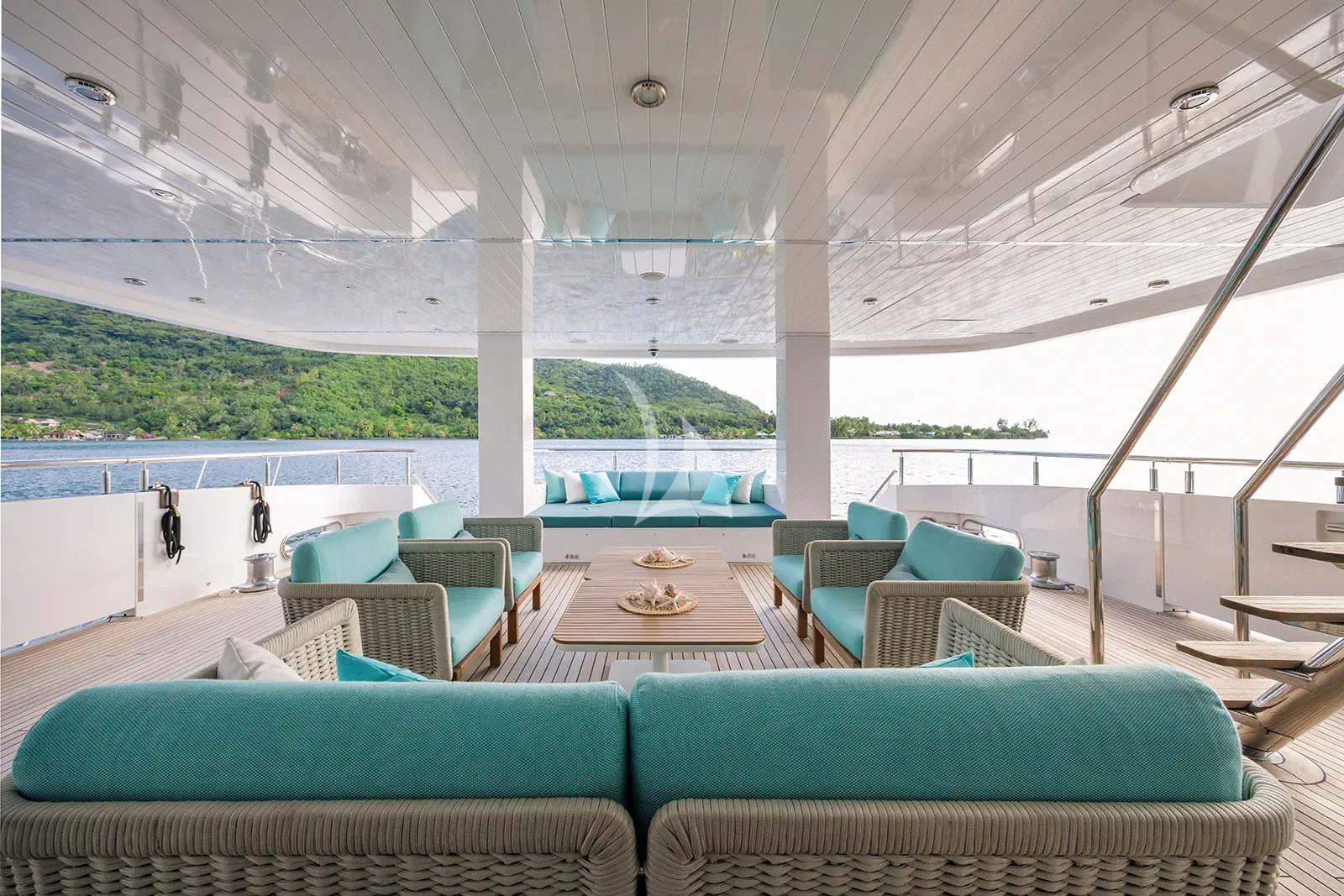 BIG SKY Charter Yacht