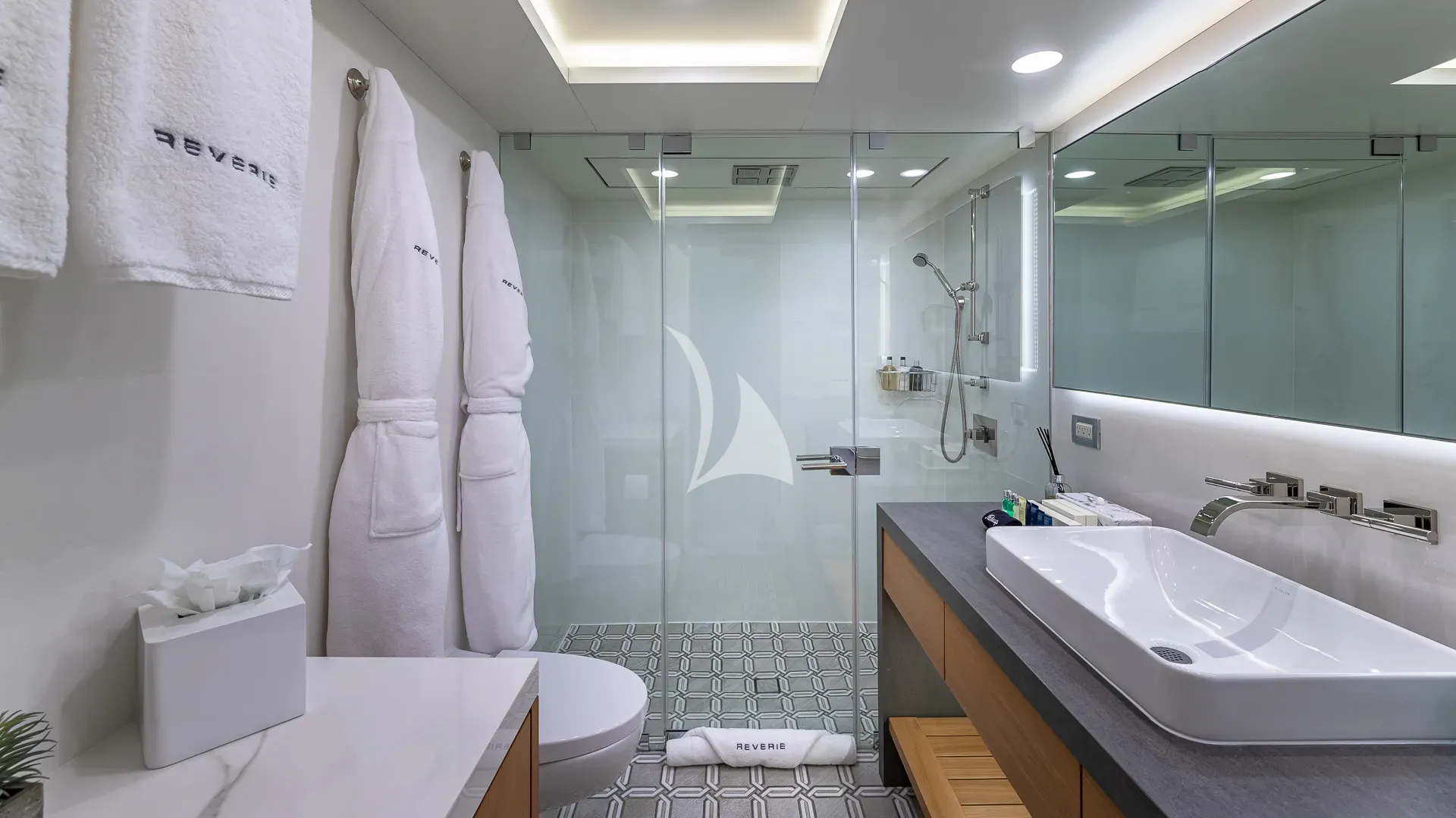 REVERIE Charter Yacht