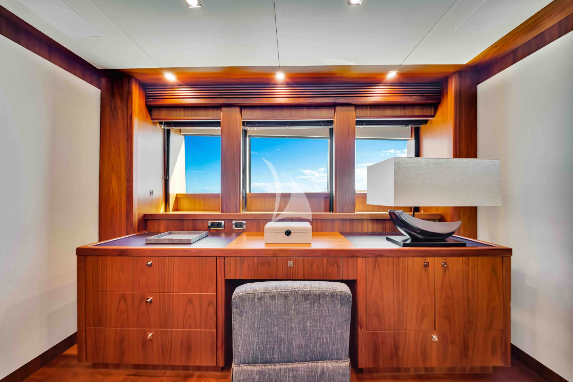 NATURAL 9 Charter Yacht