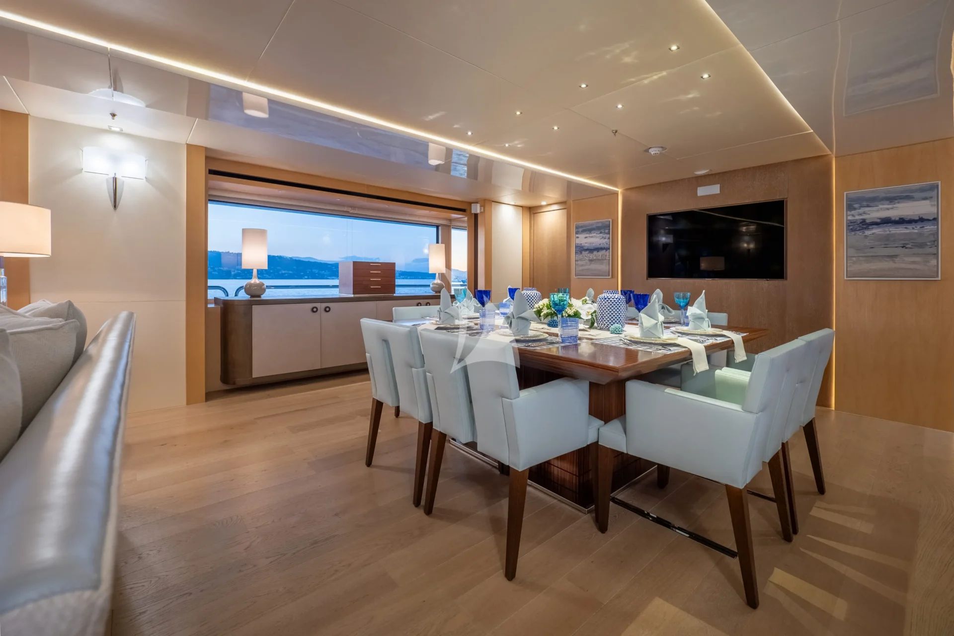 ARADOS Charter Yacht