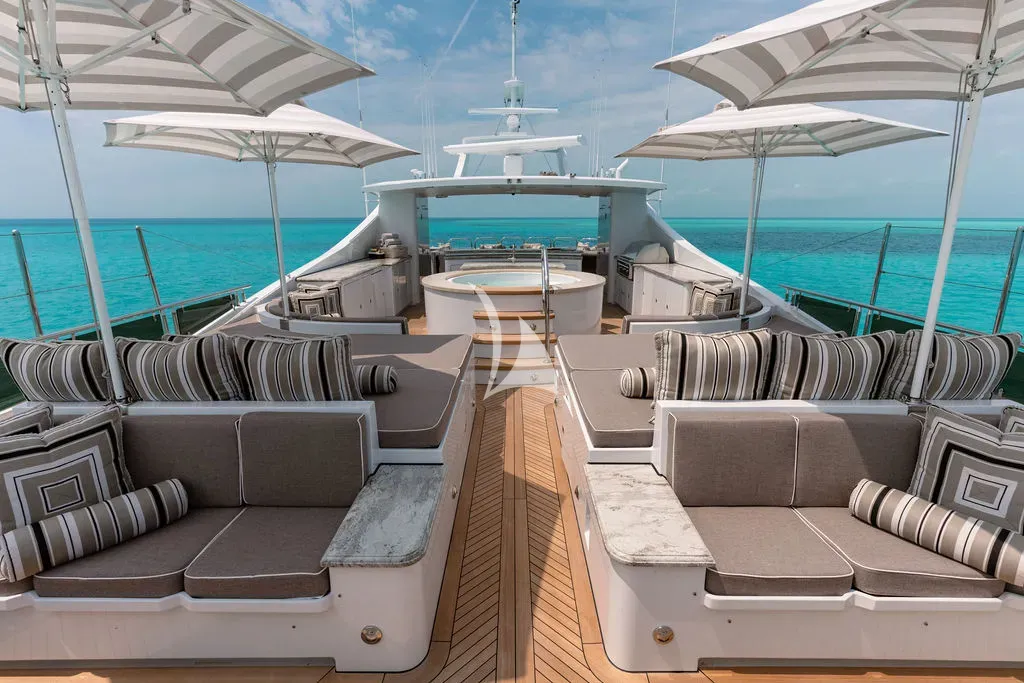 OCEAN CLUB Charter Yacht