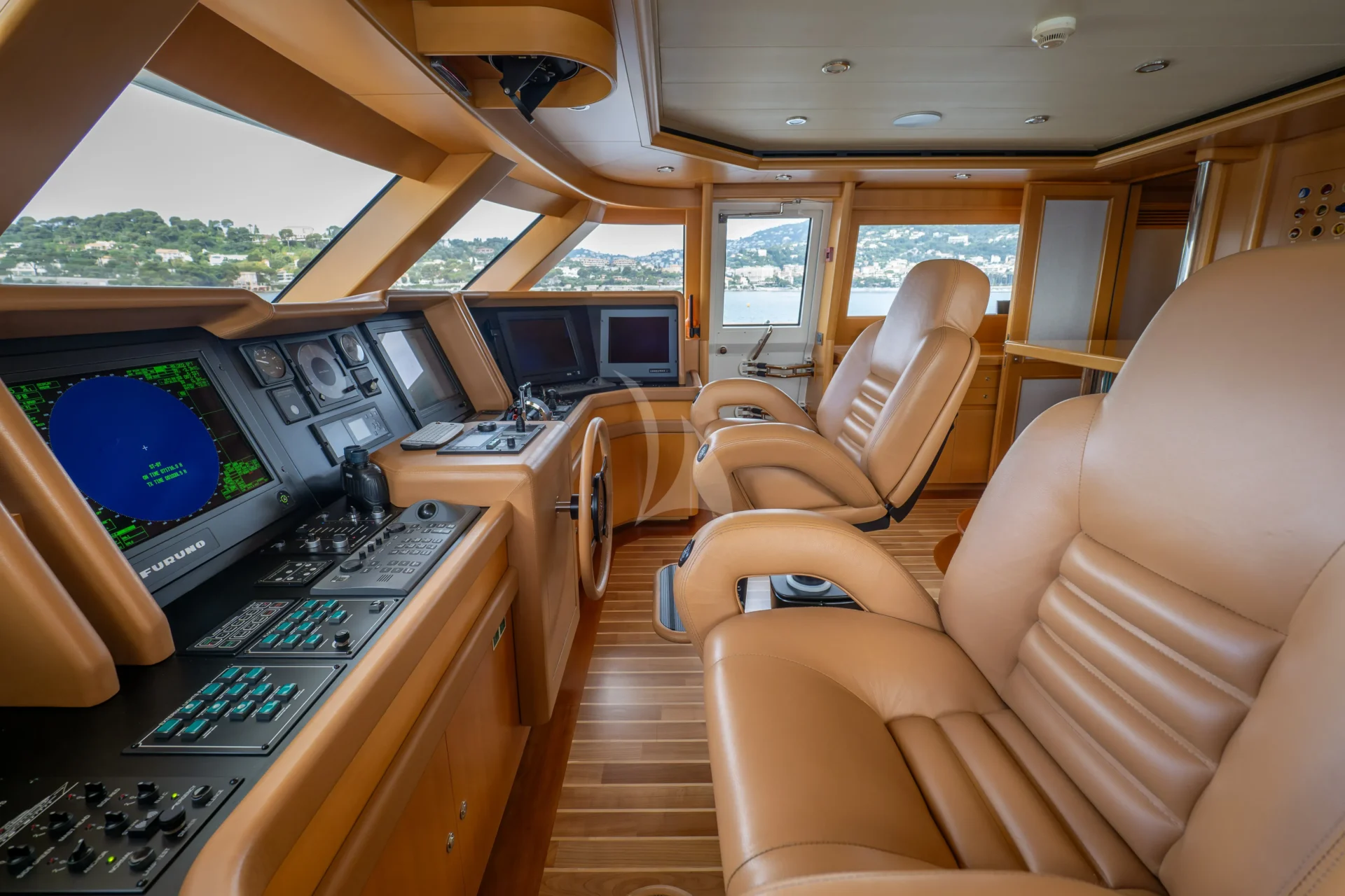HANA Charter Yacht