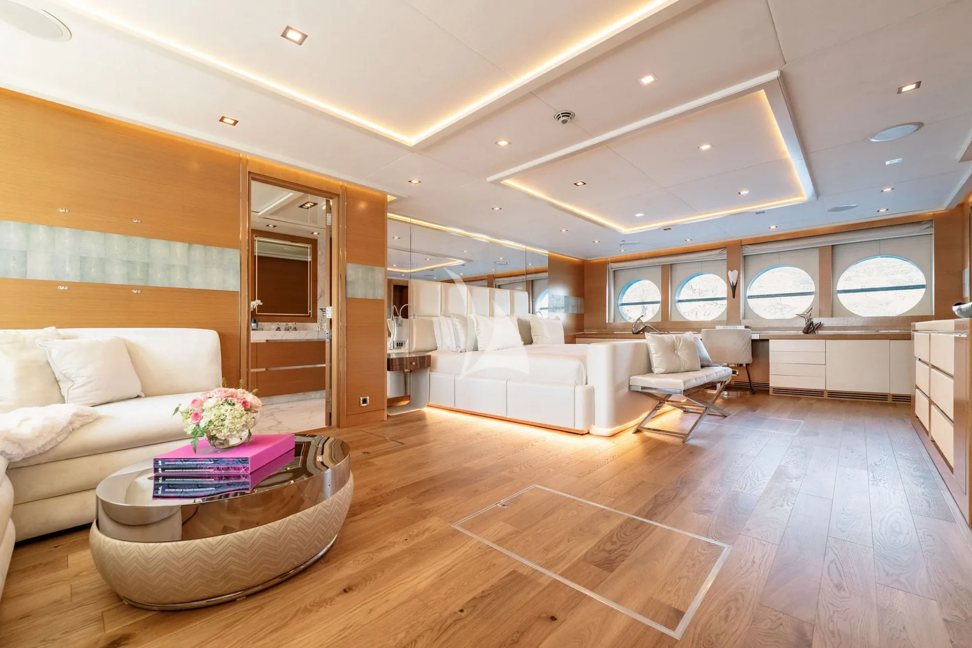 DB9 Charter Yacht