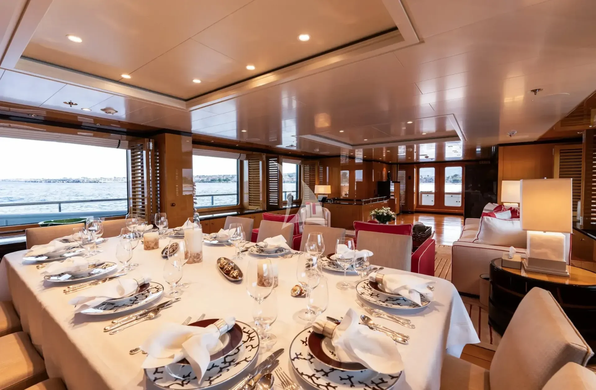 DEEP BLUE Charter Yacht
