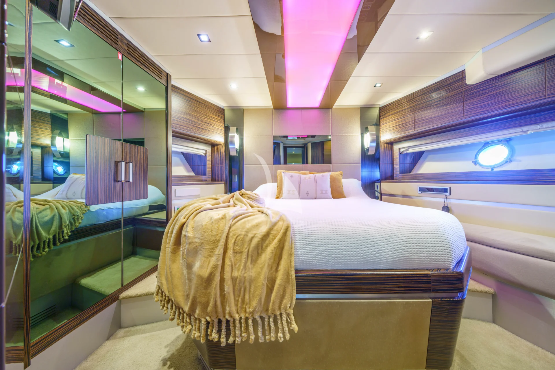 Dalia Charter Yacht