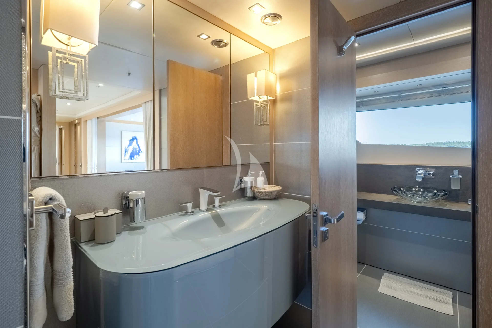 ARADOS Charter Yacht