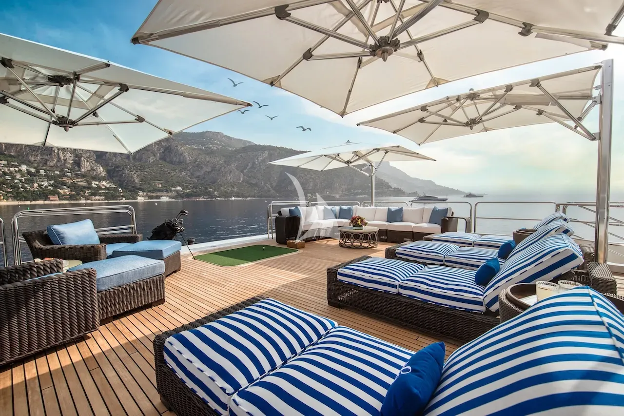 LUCKY LADY Charter Yacht