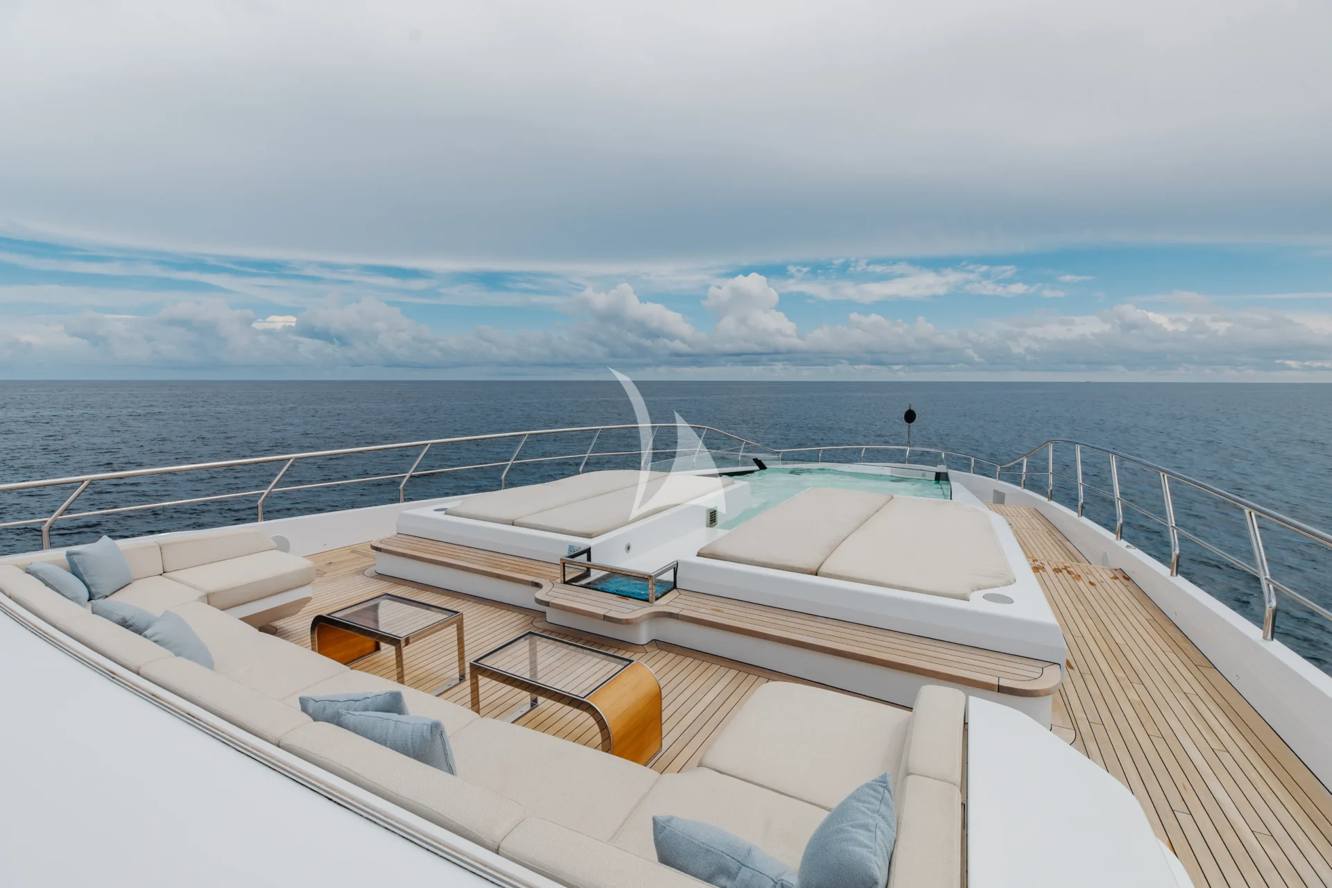 VELOCITY Charter Yacht