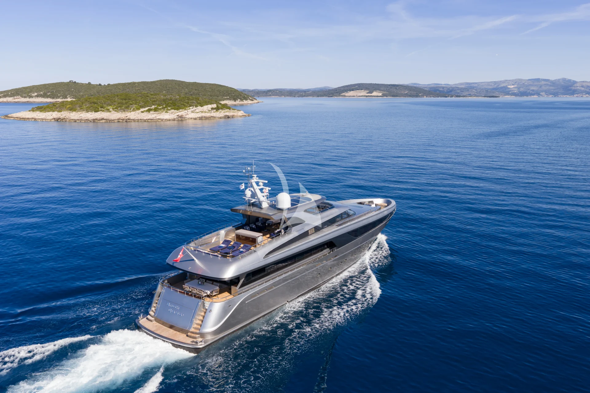 SMOOTH OPERATOR Charter Yacht