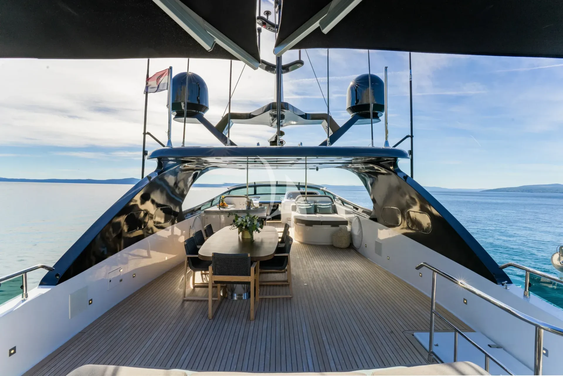 Cynthia Charter Yacht