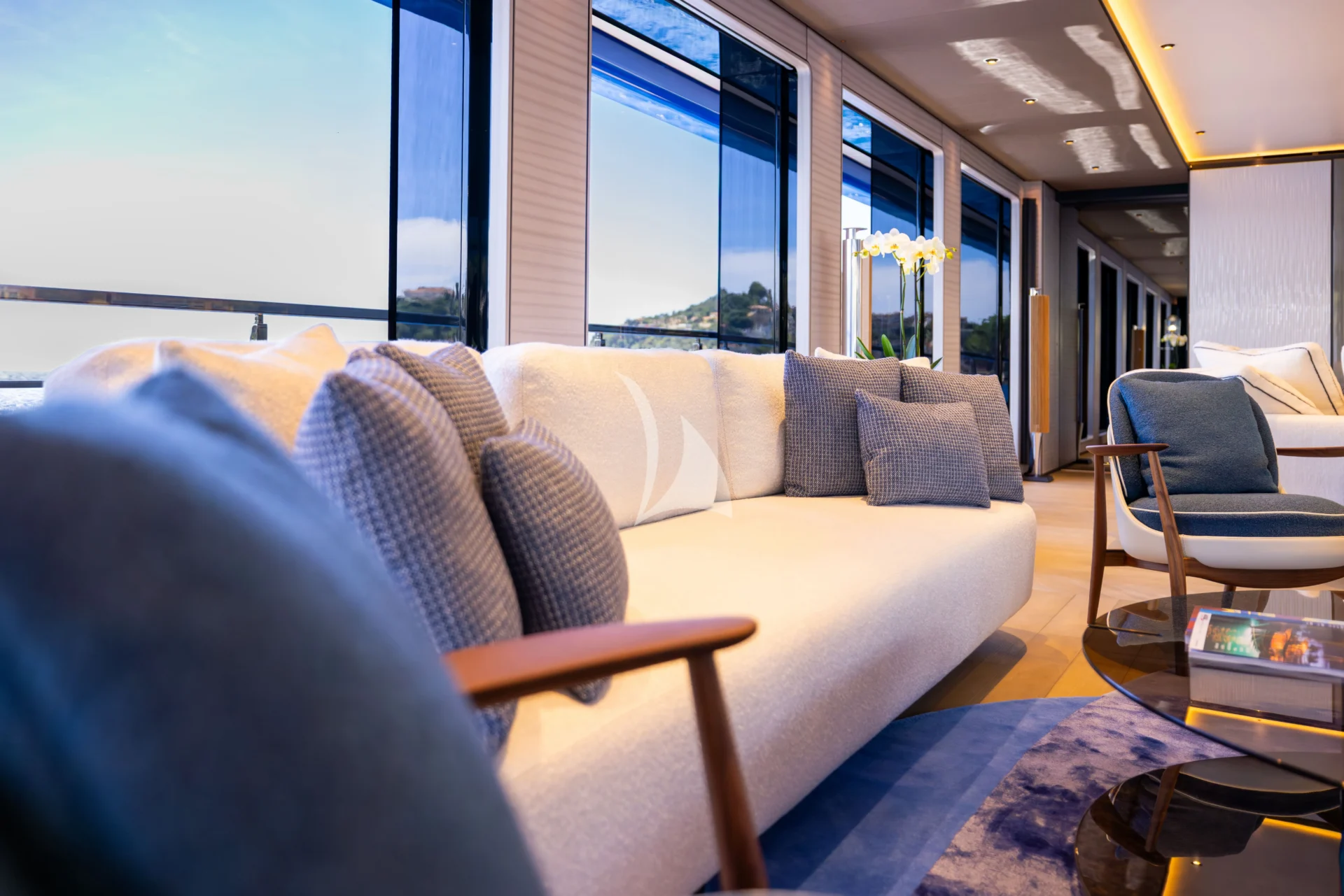 SUI GENERIS Charter Yacht