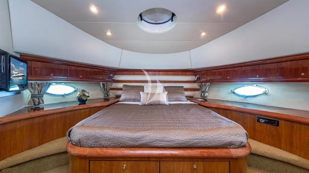 Giuli Charter Yacht