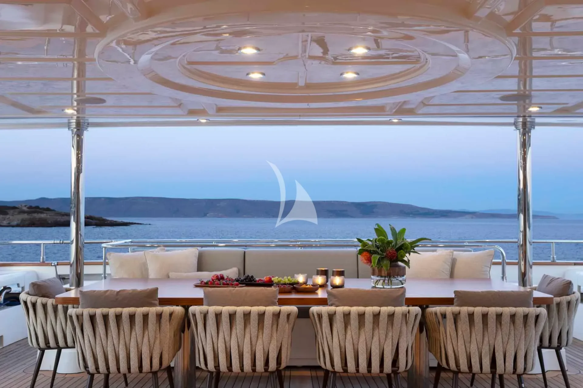 PARADISE Charter Yacht