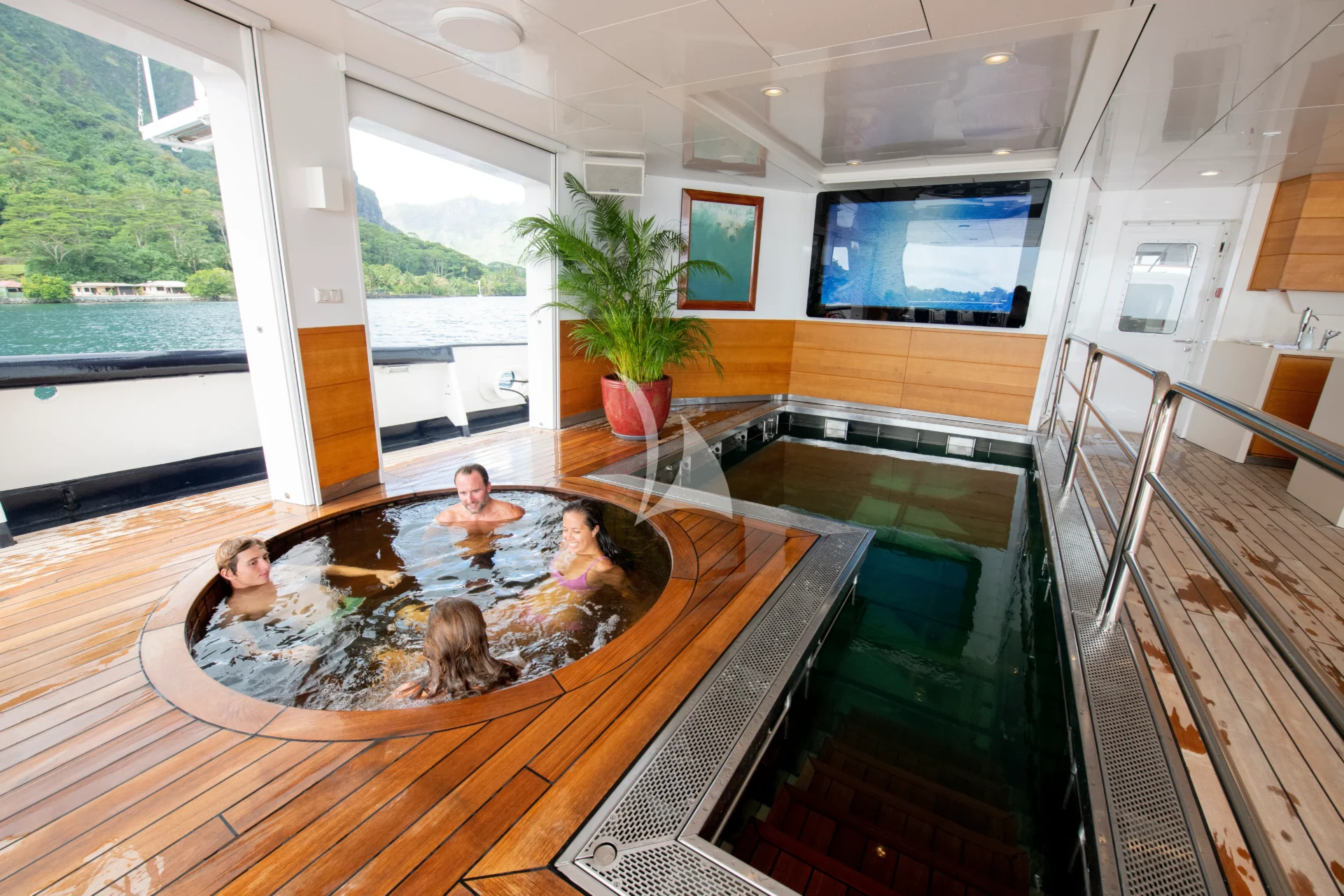 ARCTIC Charter Yacht