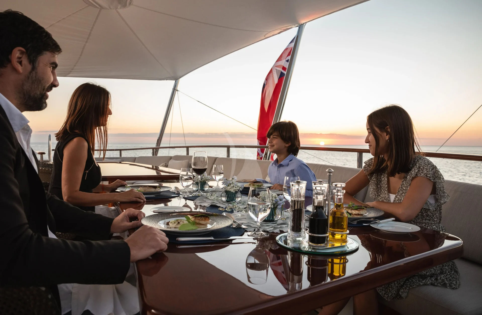 MIRAGE Charter Yacht