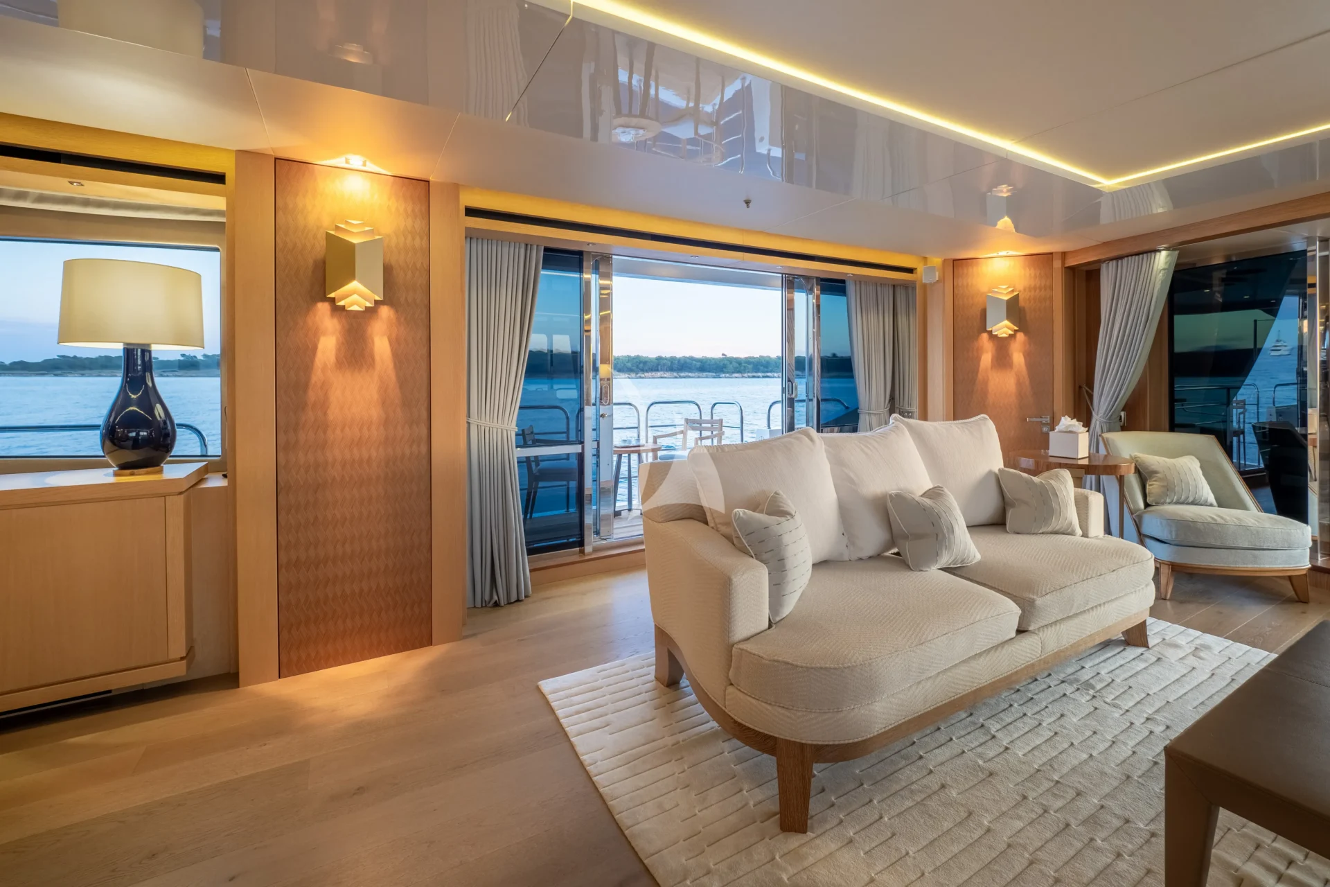 ARADOS Charter Yacht