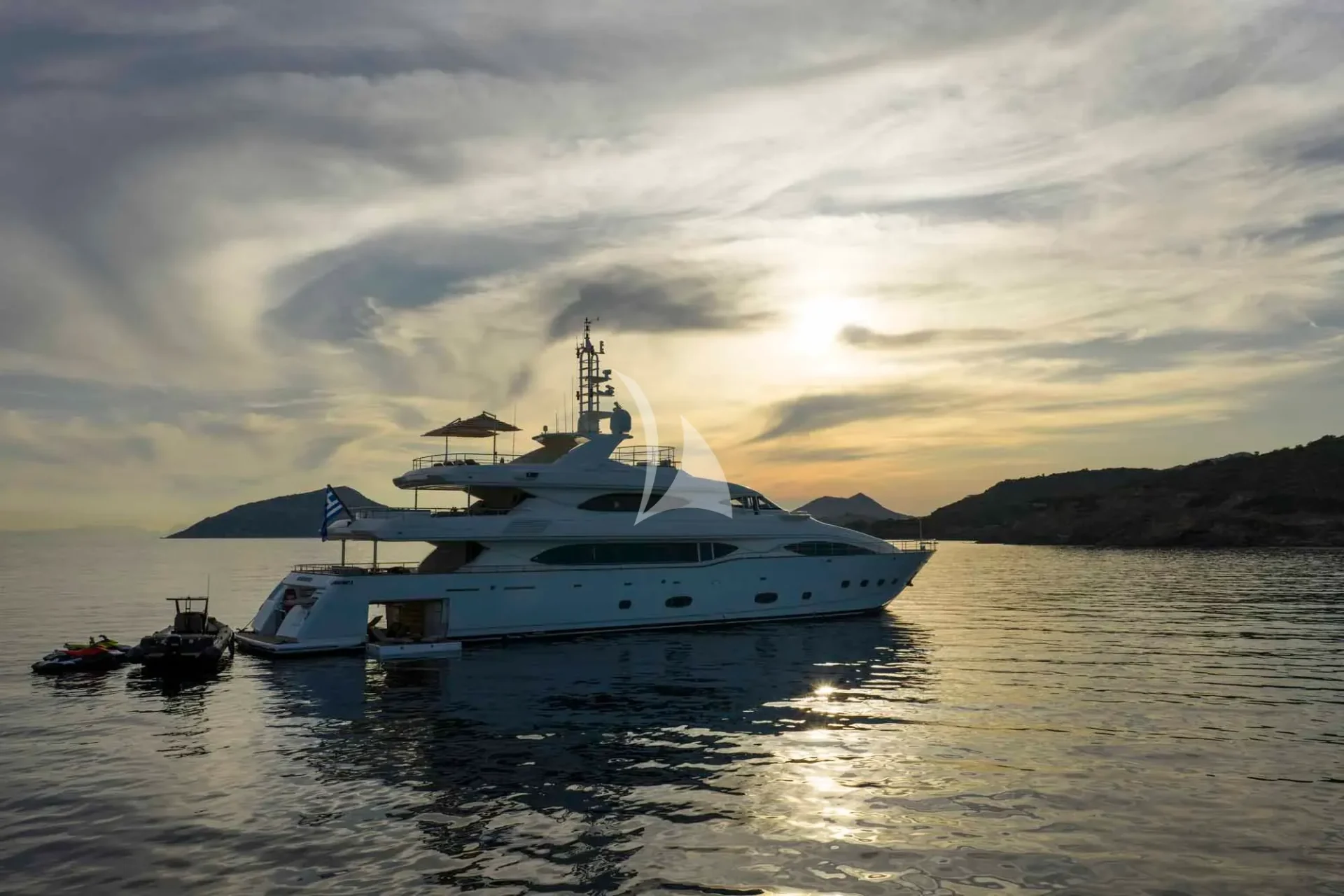 PARADISE Charter Yacht