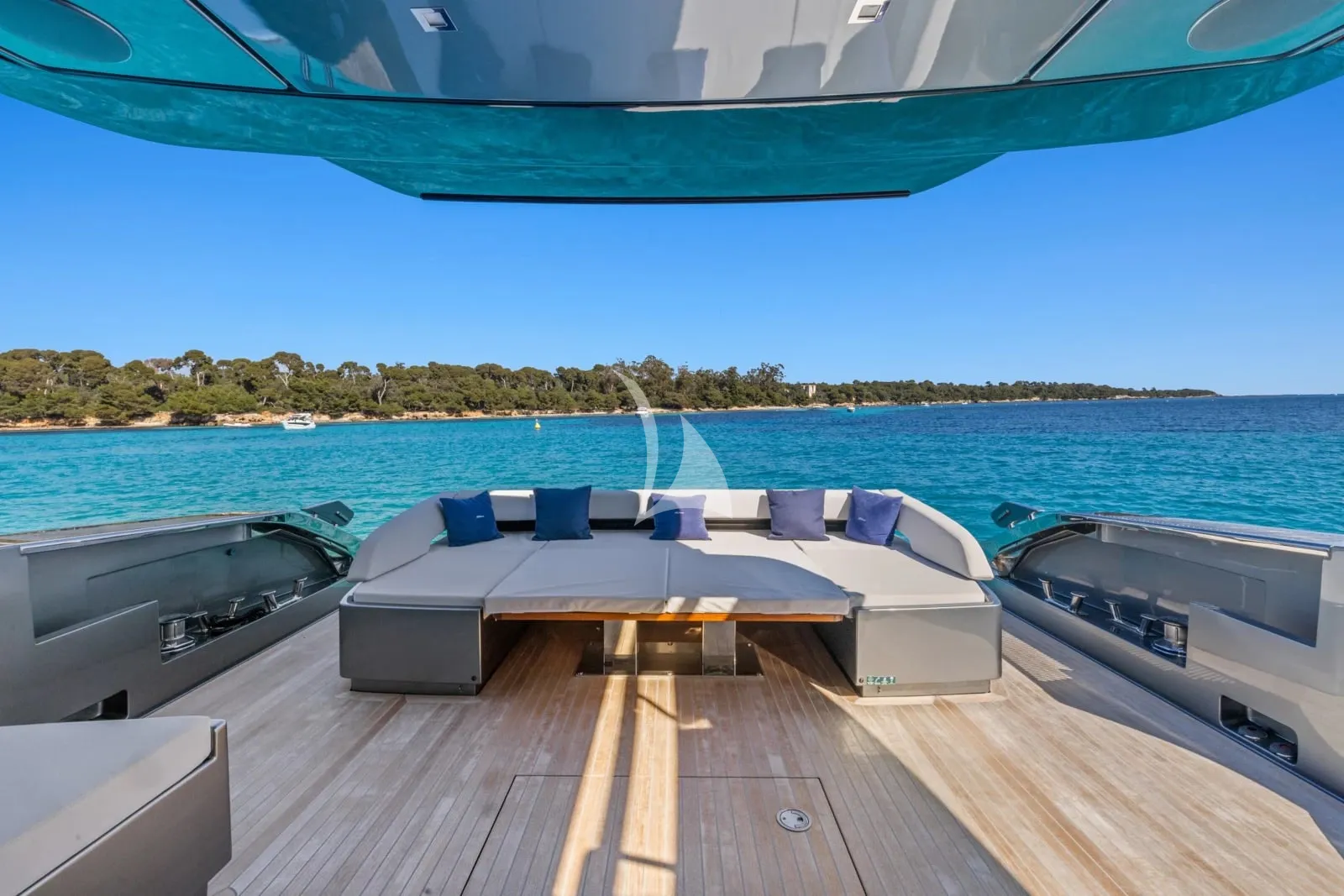 SAMIRA Charter Yacht