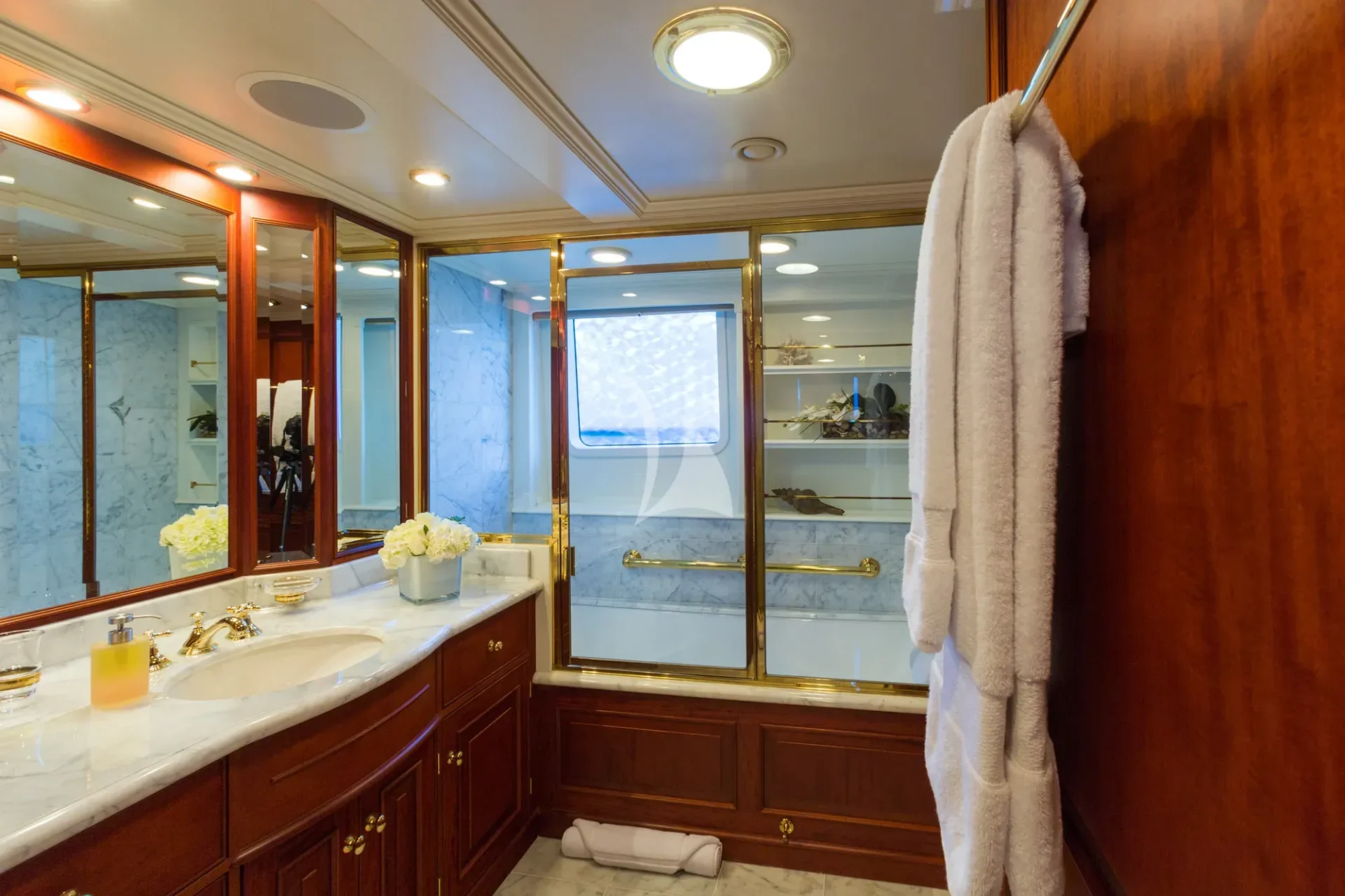 LADY J Charter Yacht