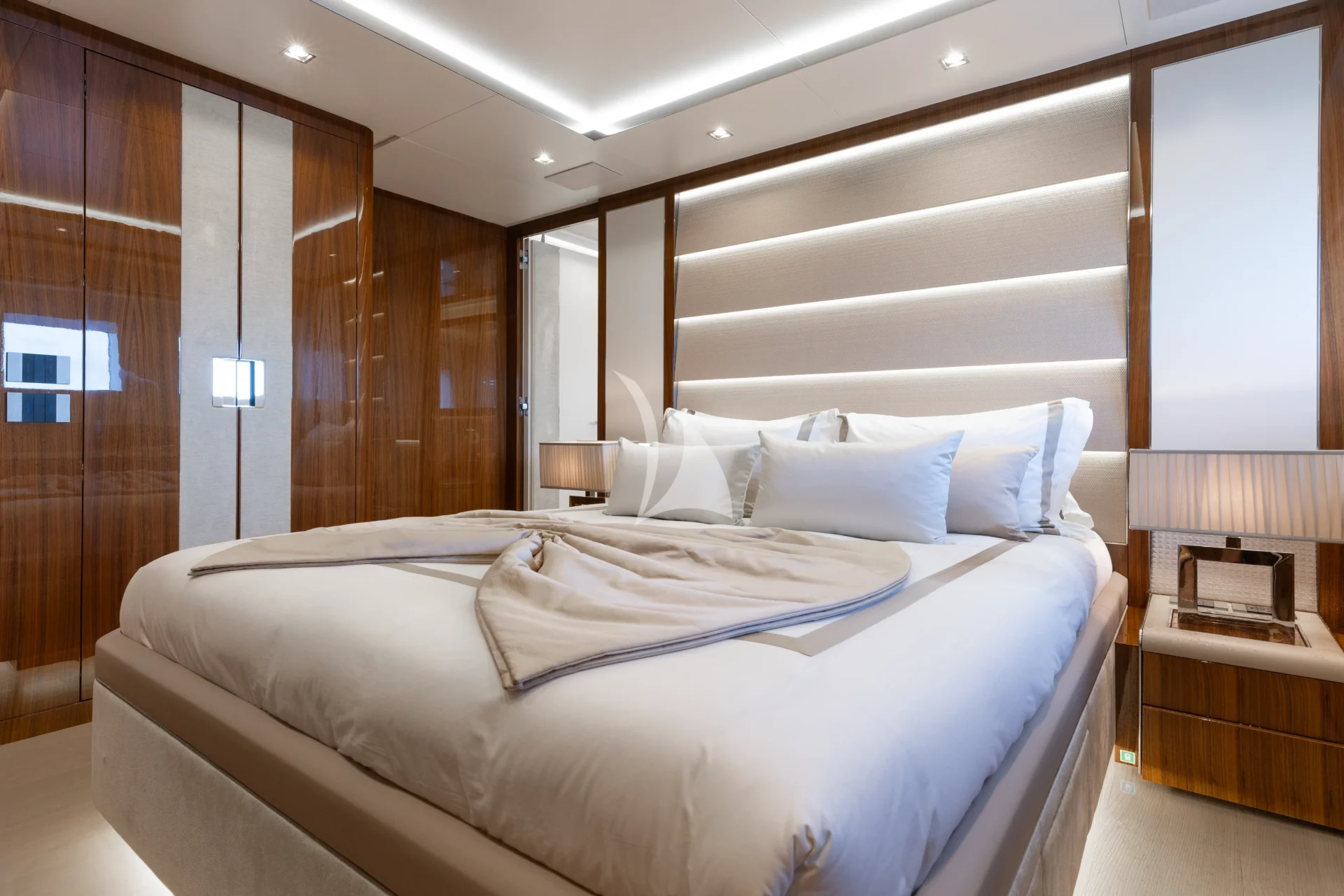 VELOCITY Charter Yacht
