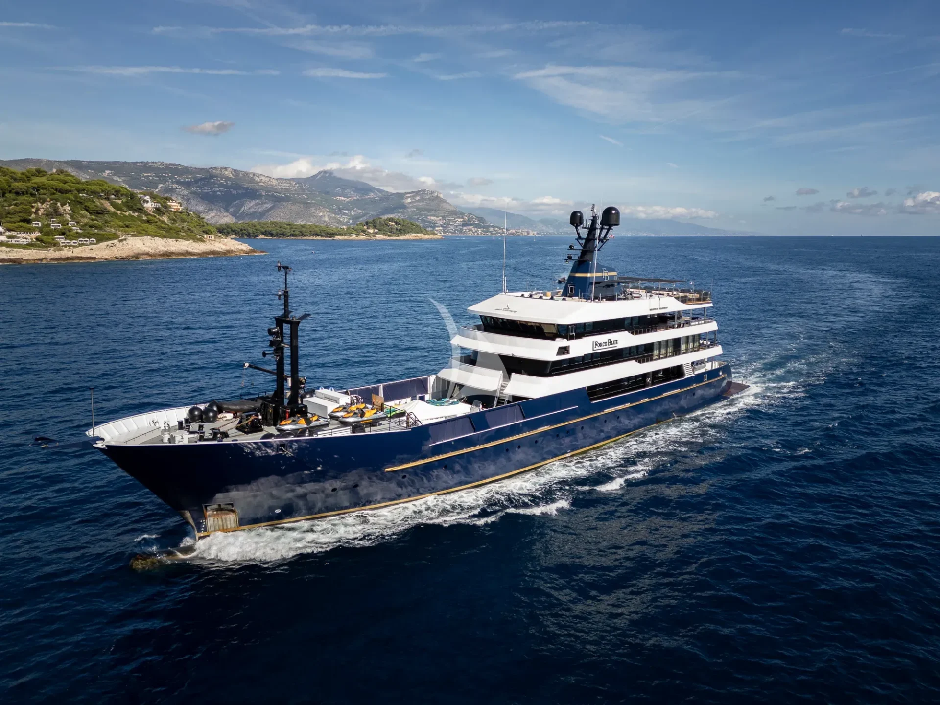 FORCE BLUE Charter Yacht
