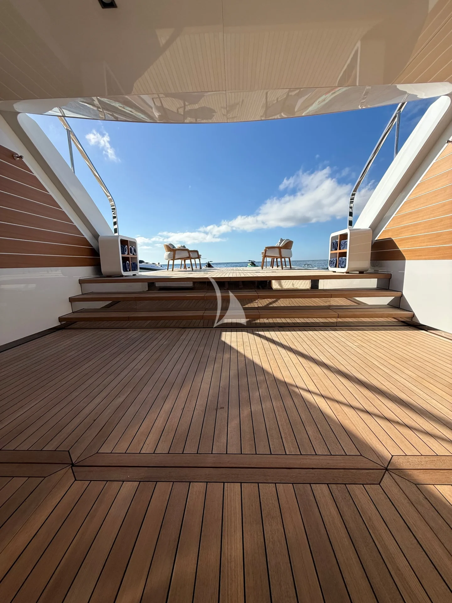 VELOCITY Charter Yacht