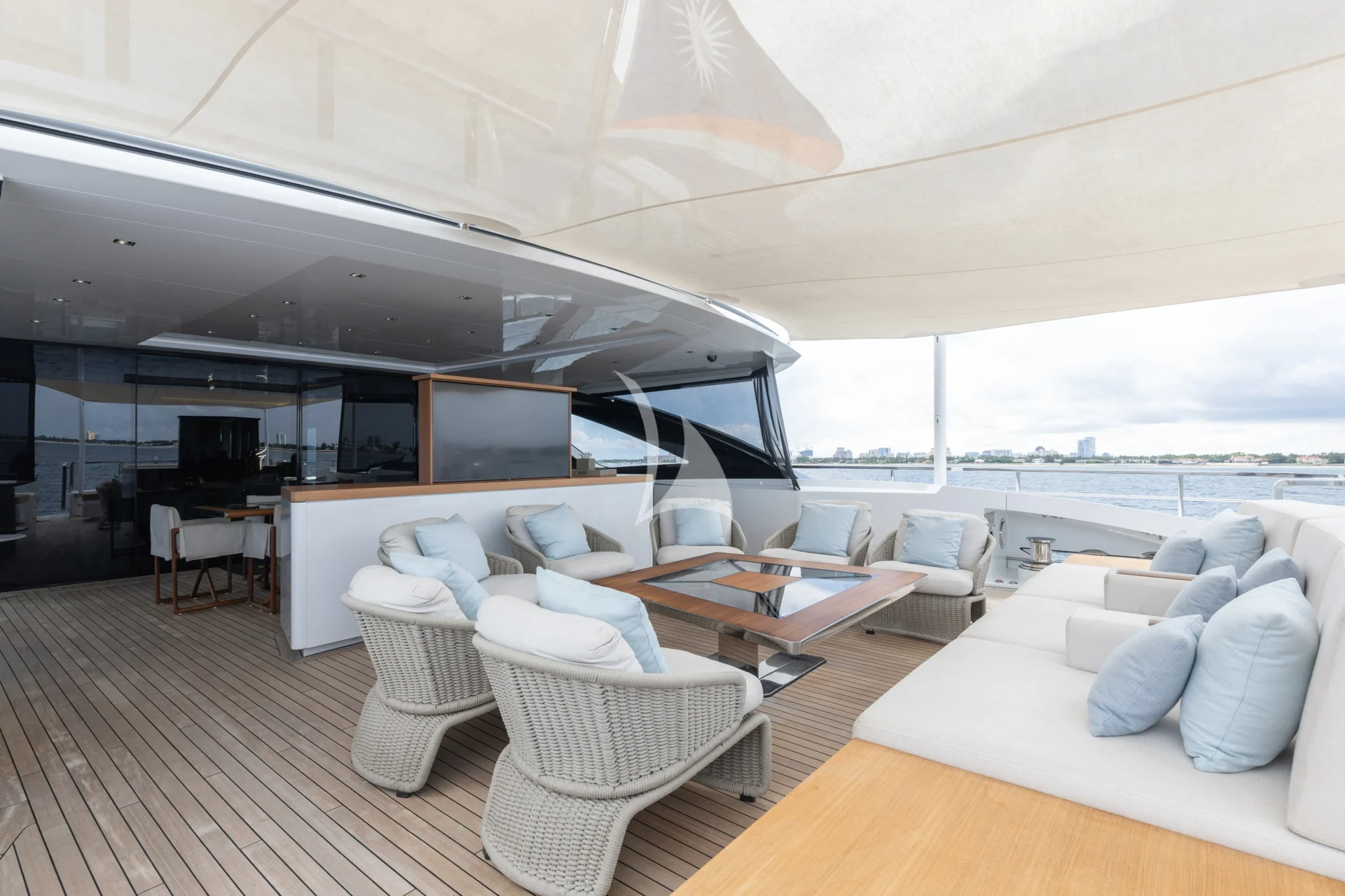 VELOCITY Charter Yacht