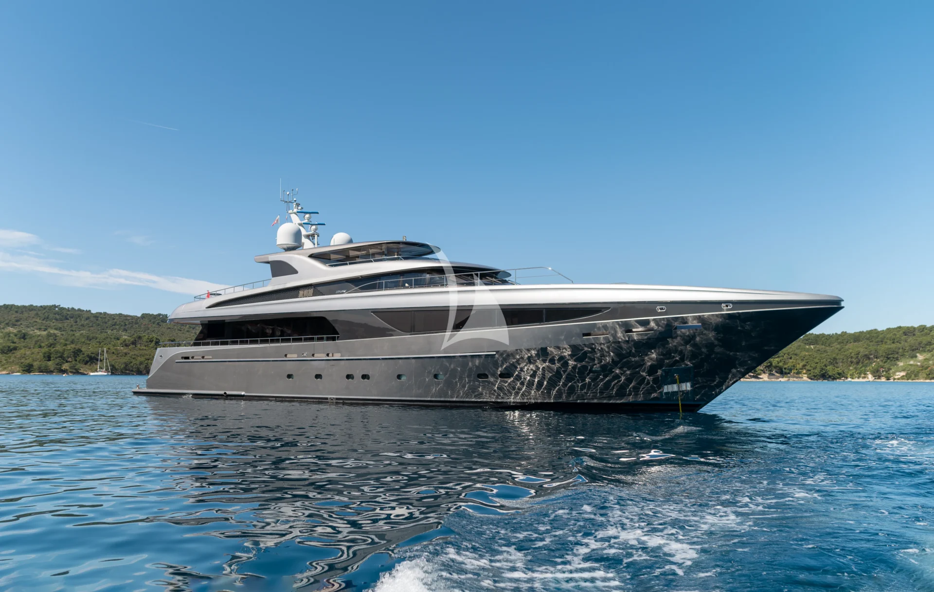 SMOOTH OPERATOR Charter Yacht
