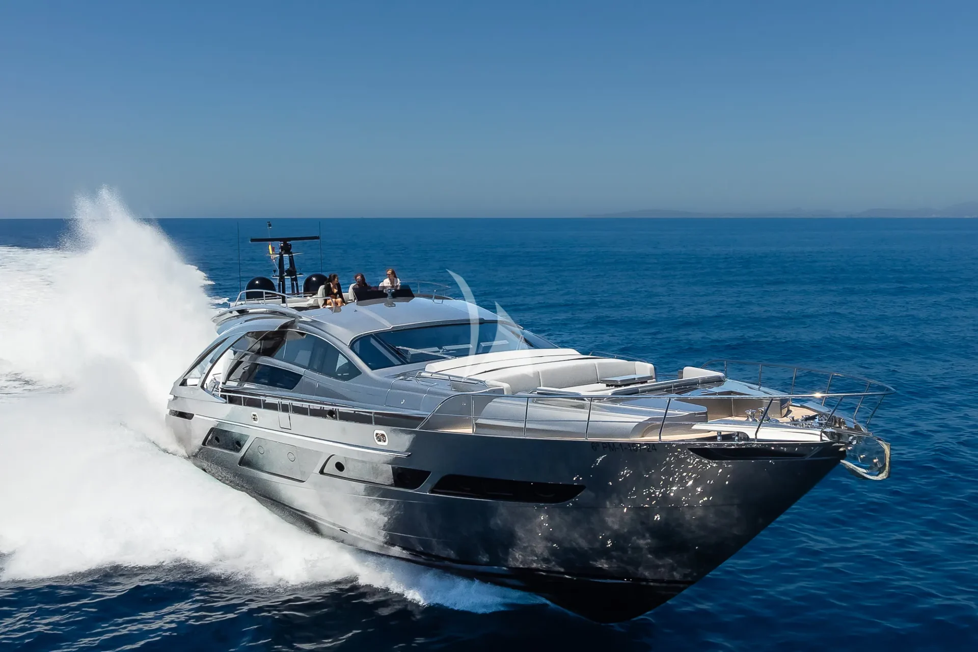 EL MACANN Charter Yacht