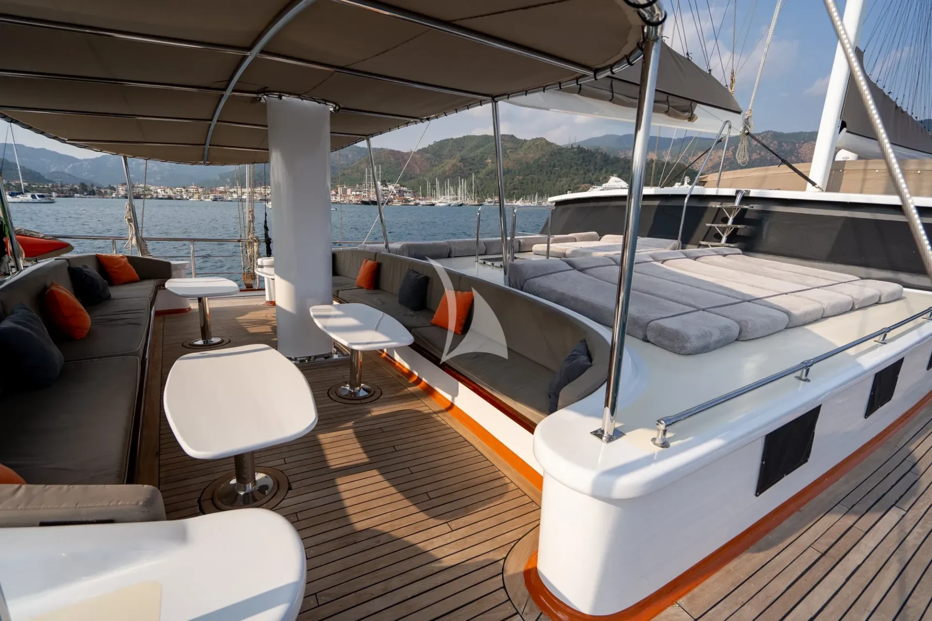Nevra Queen Charter Yacht