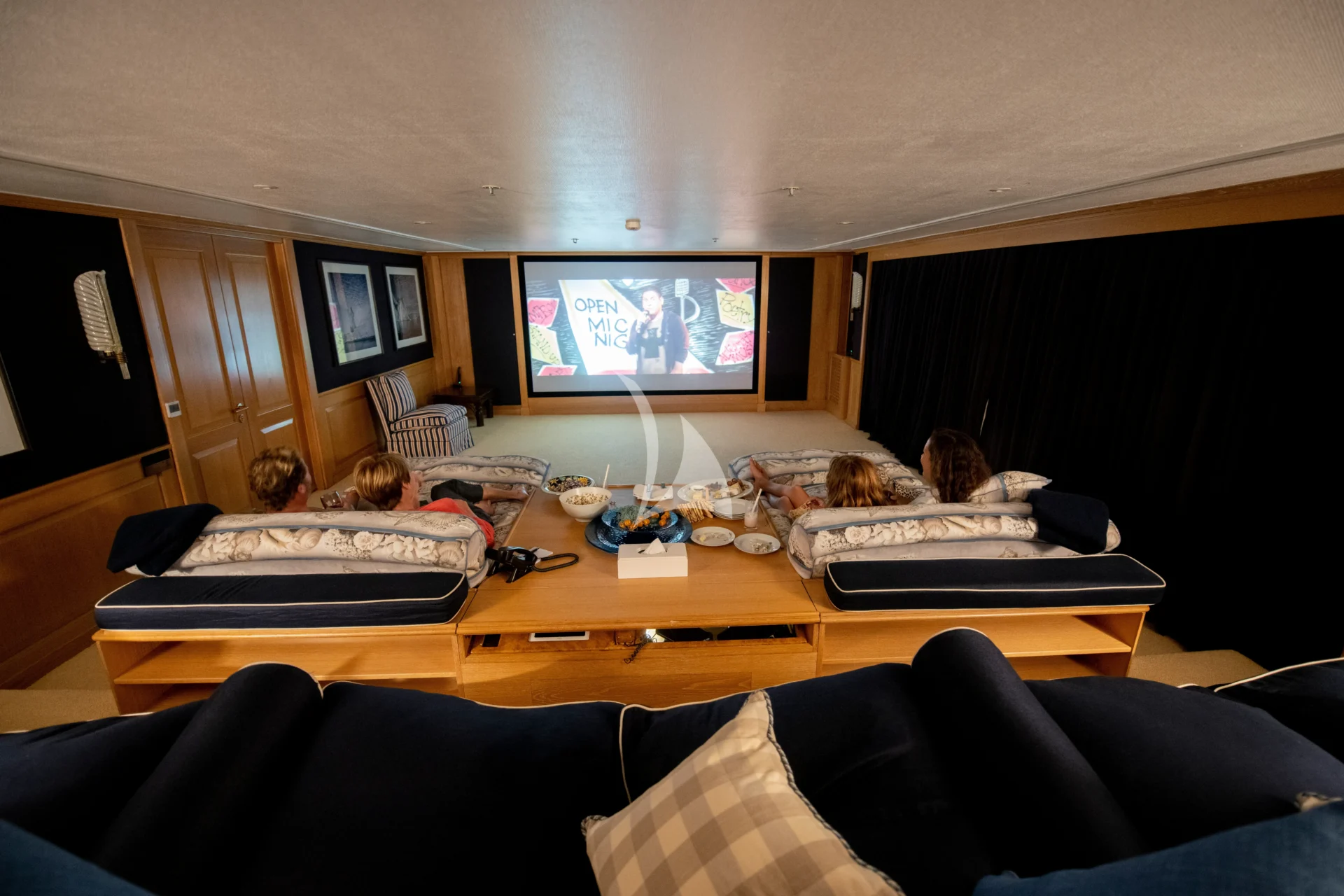 ARCTIC Charter Yacht