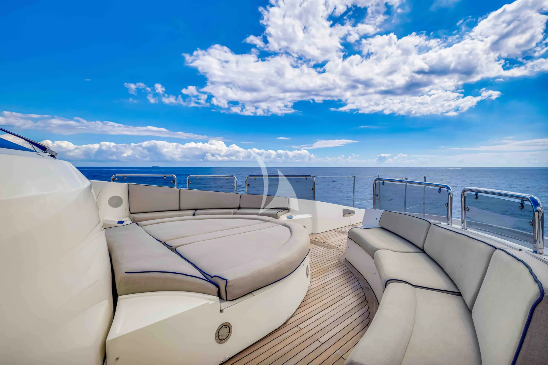 NATURAL 9 Charter Yacht