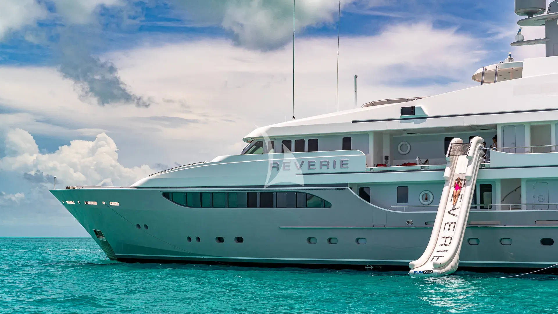 REVERIE Charter Yacht