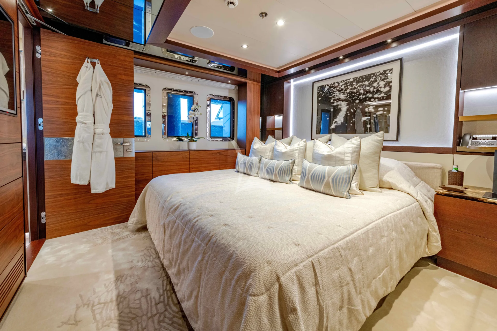 QUASAR Charter Yacht