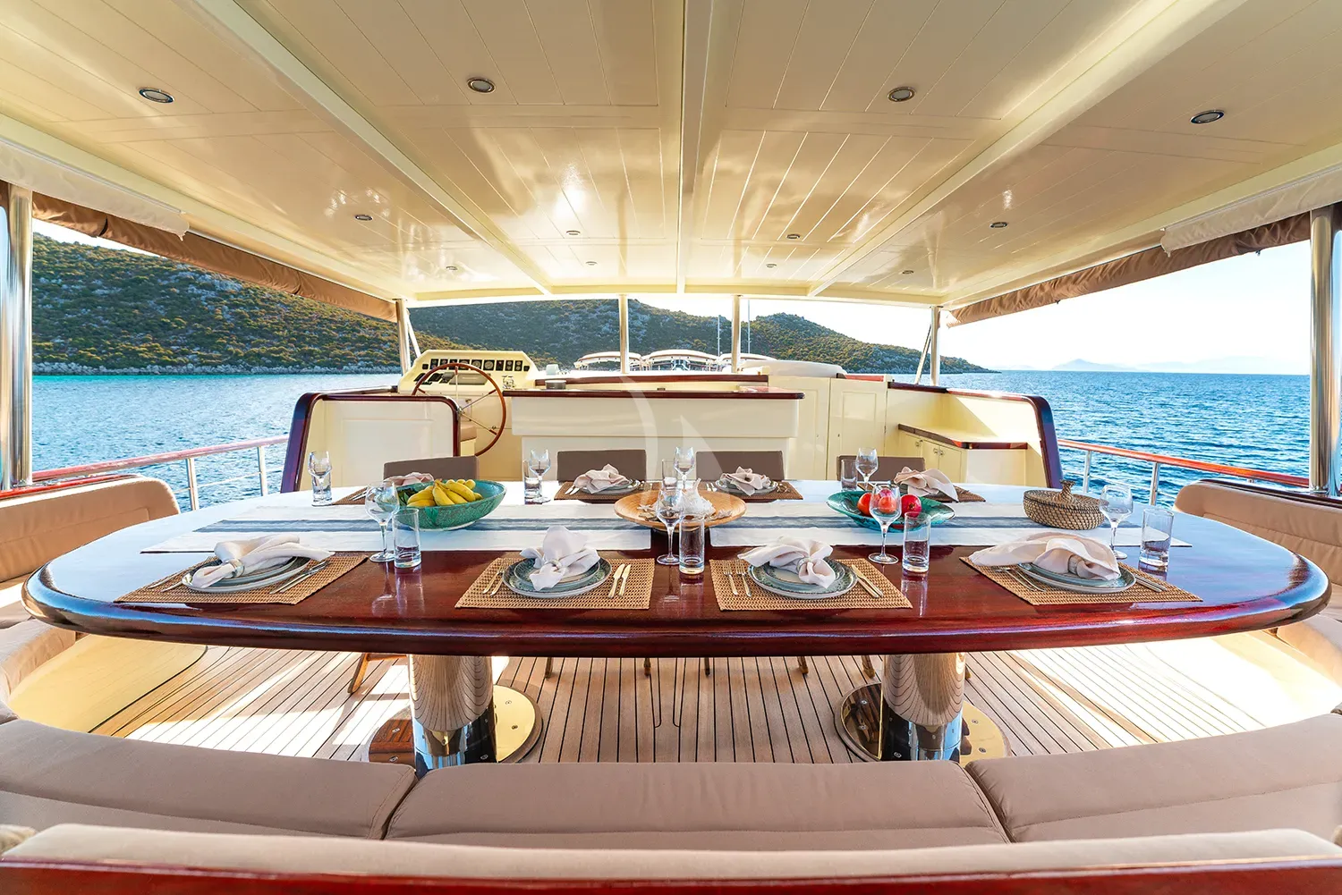 ALWAYS SMILE Charter Yacht