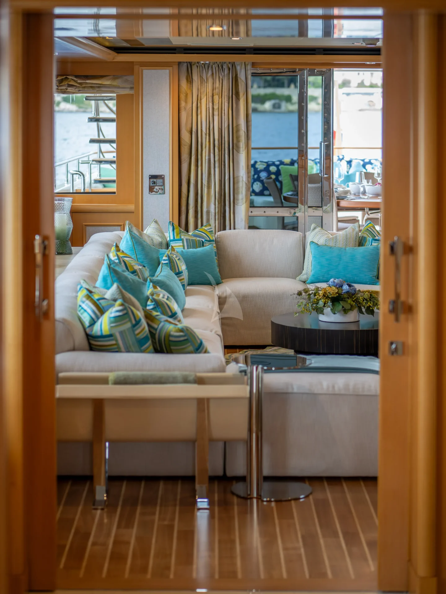 HANA Charter Yacht