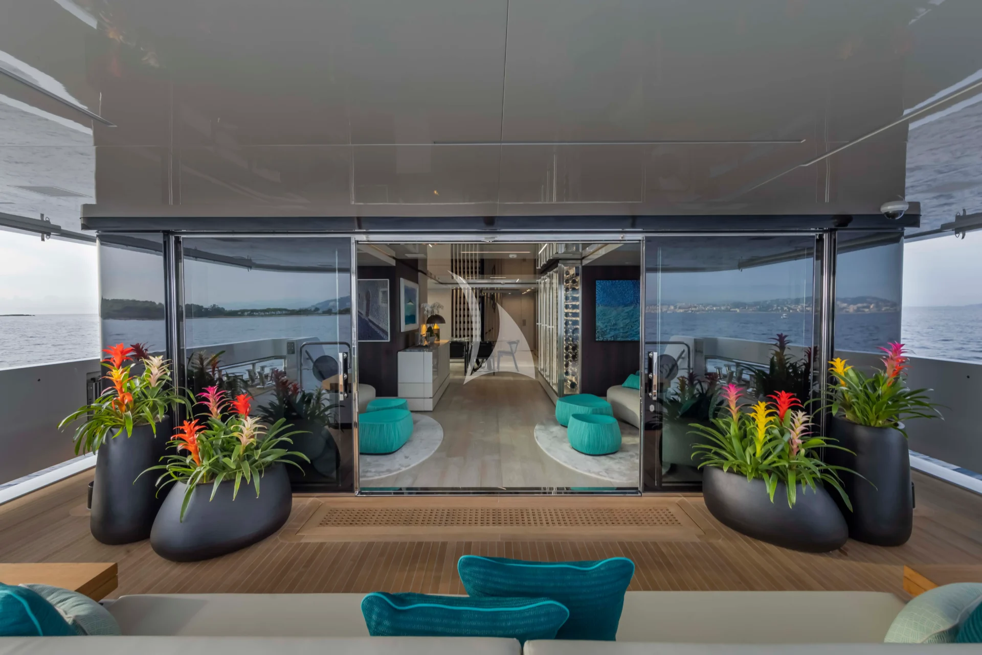 EMOCEAN Charter Yacht