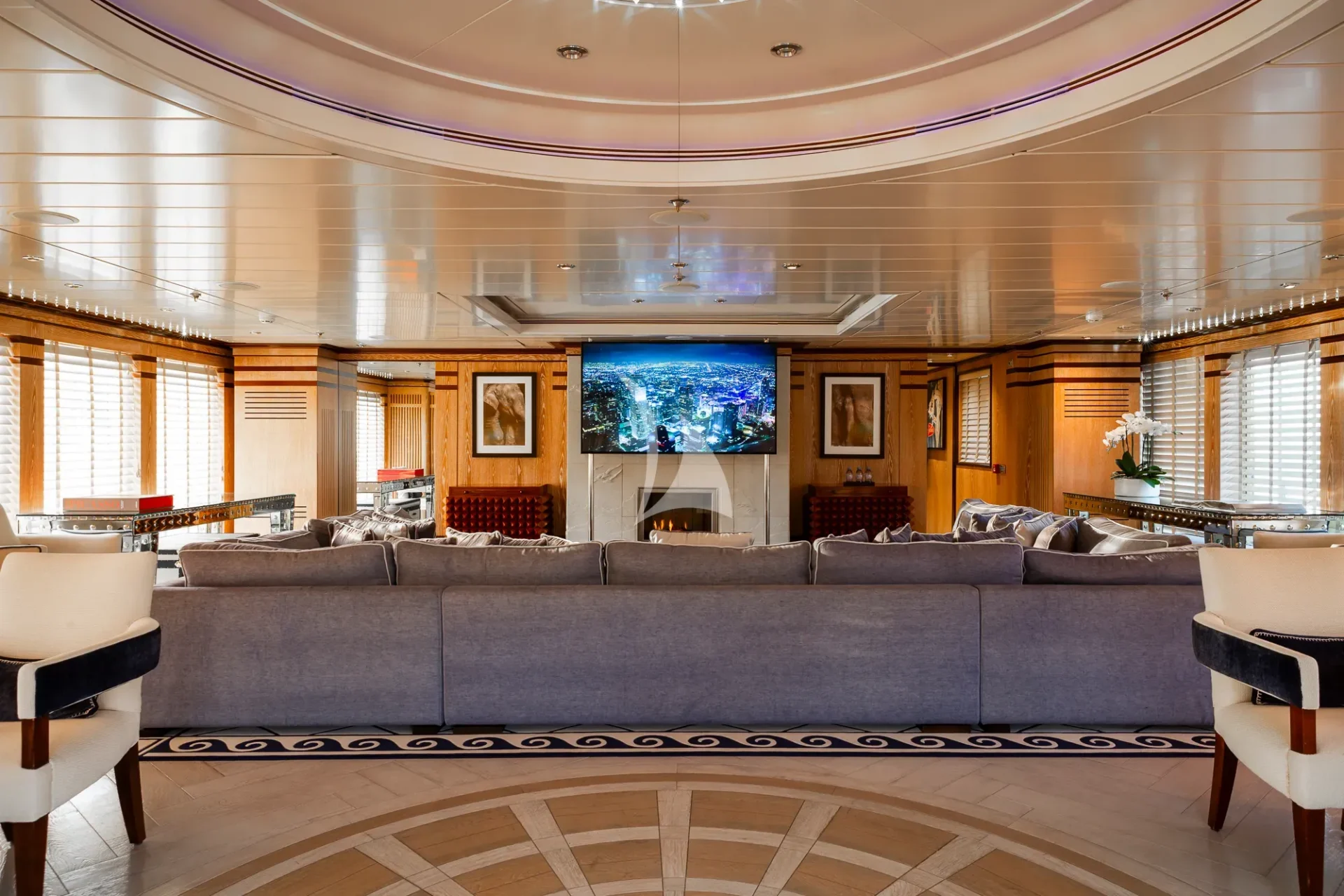 FORCE BLUE Charter Yacht