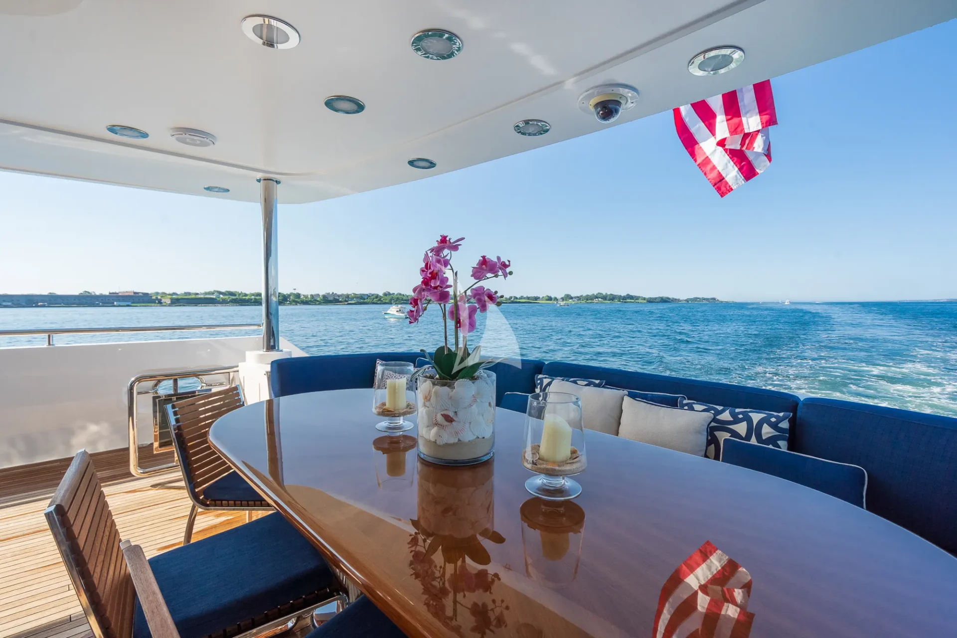 TANZANITE Charter Yacht