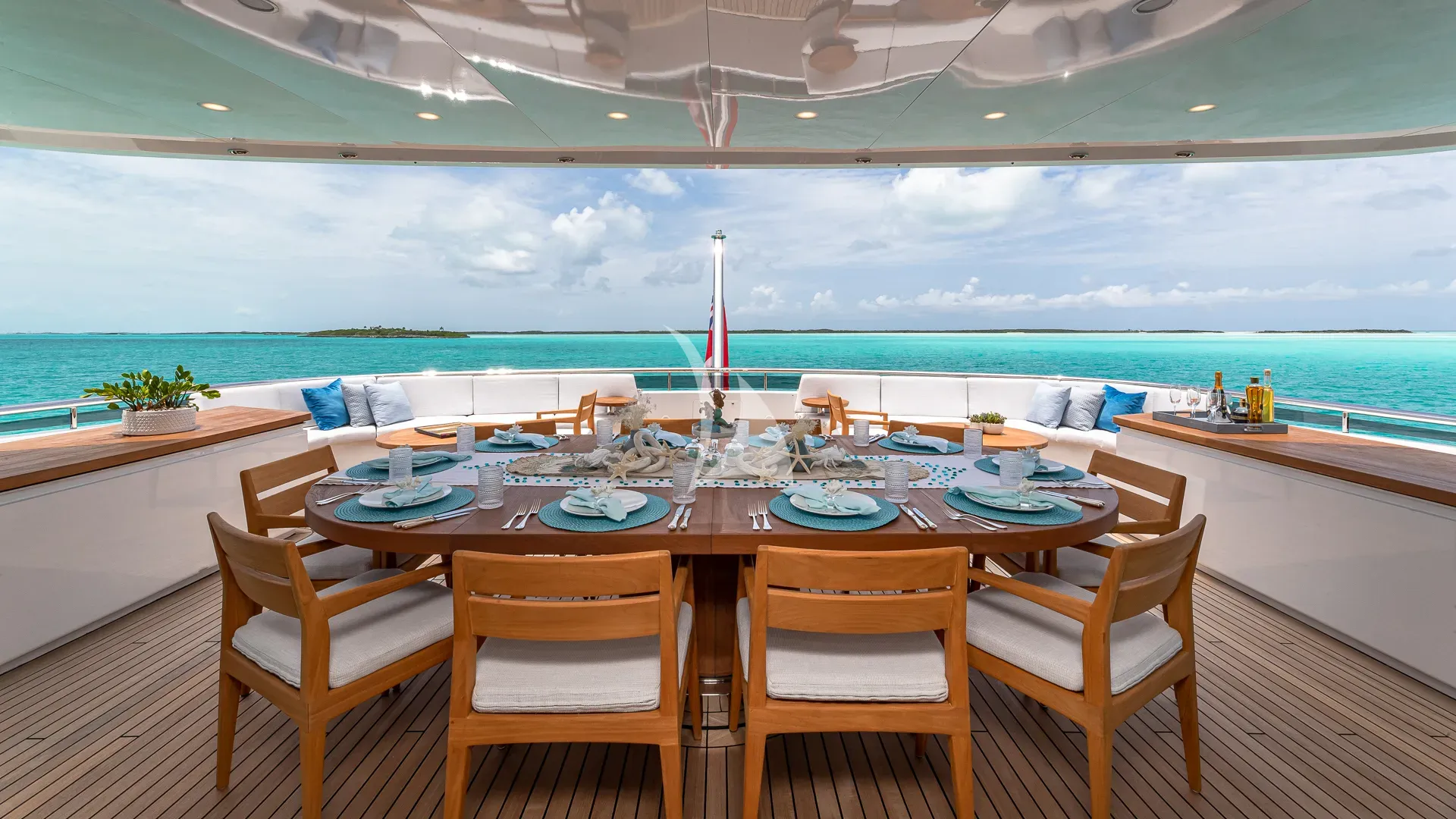 REVERIE Charter Yacht
