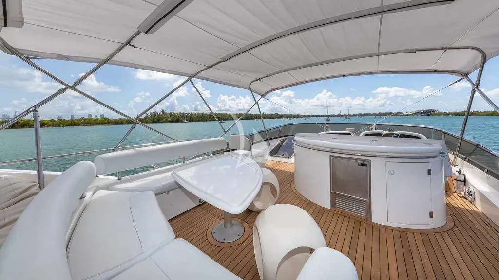 Giuli Charter Yacht
